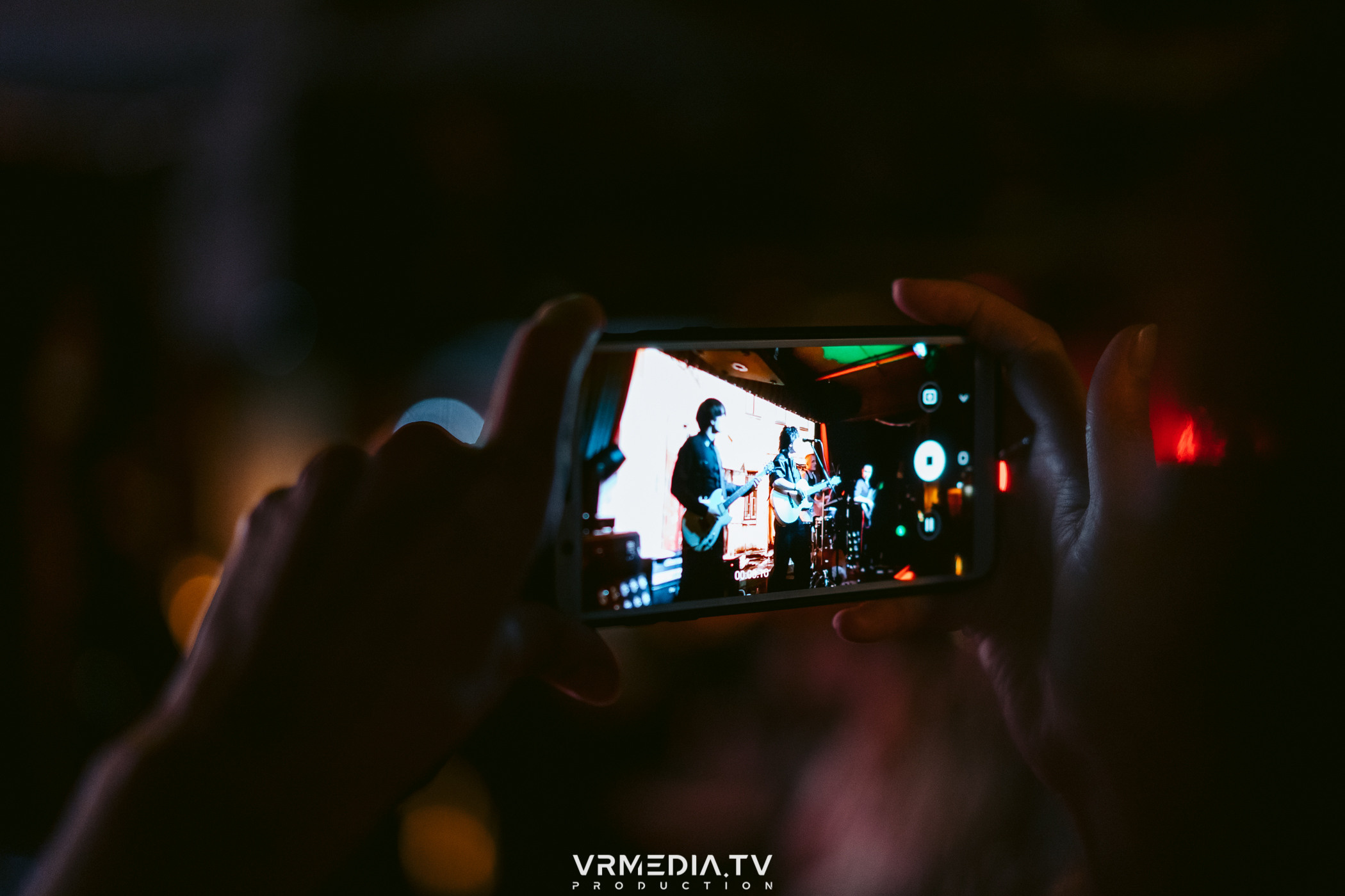 Джазовая среда: шоу «КИНОхроника»