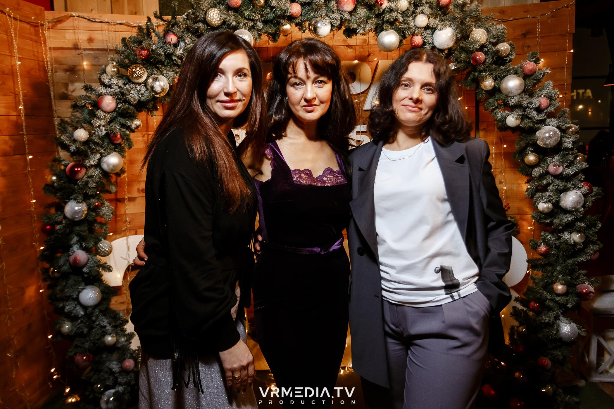 Жаркий новогодний корпоратив в гриль-баре «Жара»