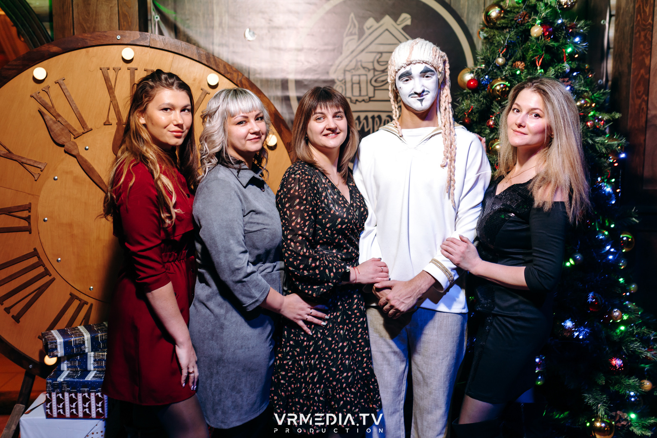 Новогодний вечер «У Петровича»