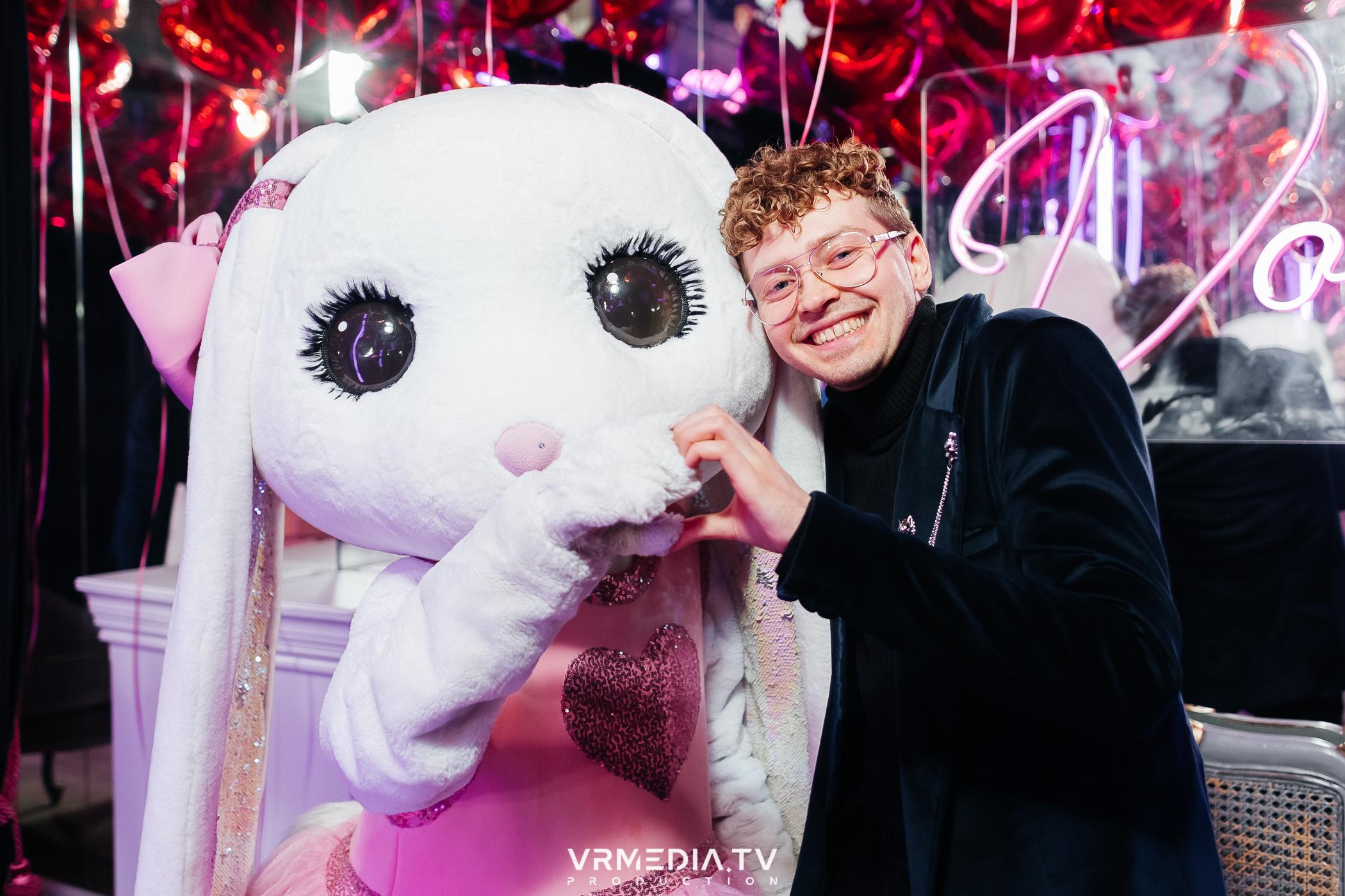 День святого Валентина в караоке-баре «Volna»