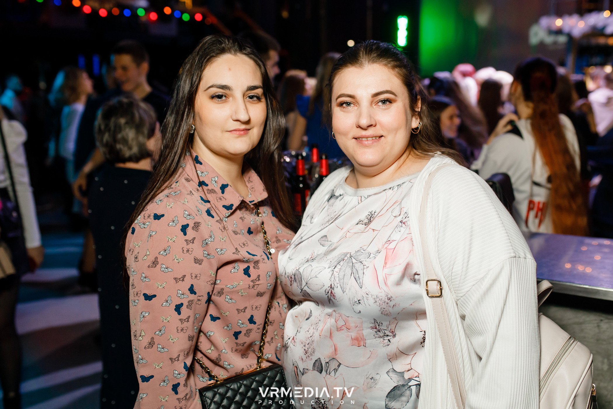 Выходные в баре «DOSKI»