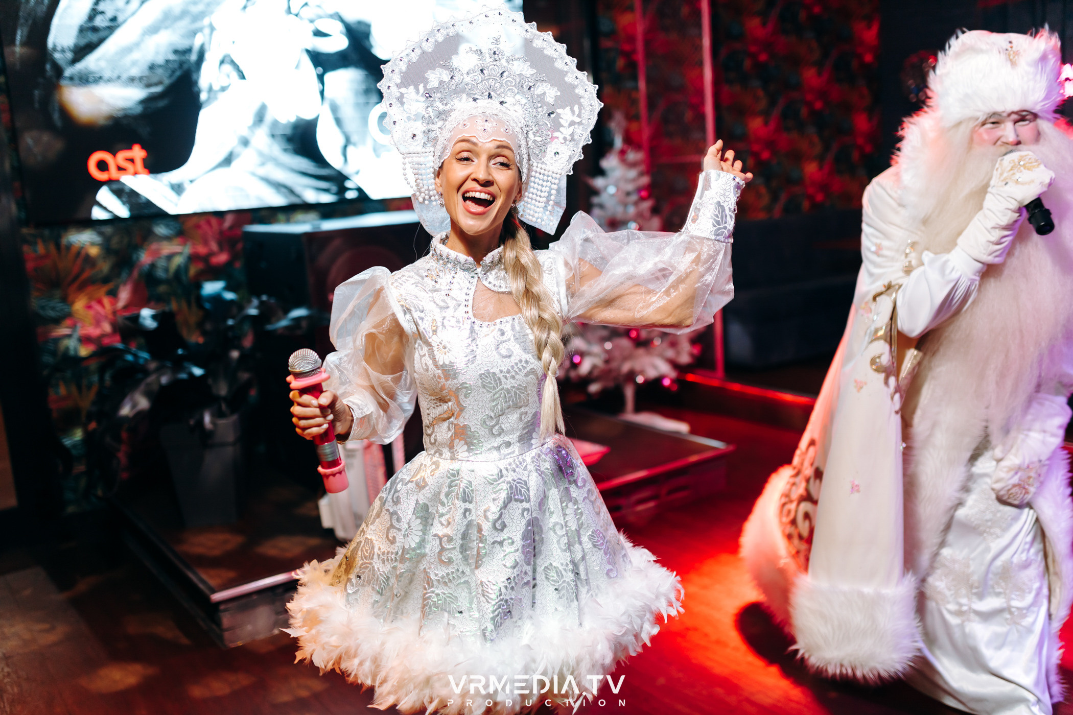 Новогодние корпоративы в караоке-баре «Опера»