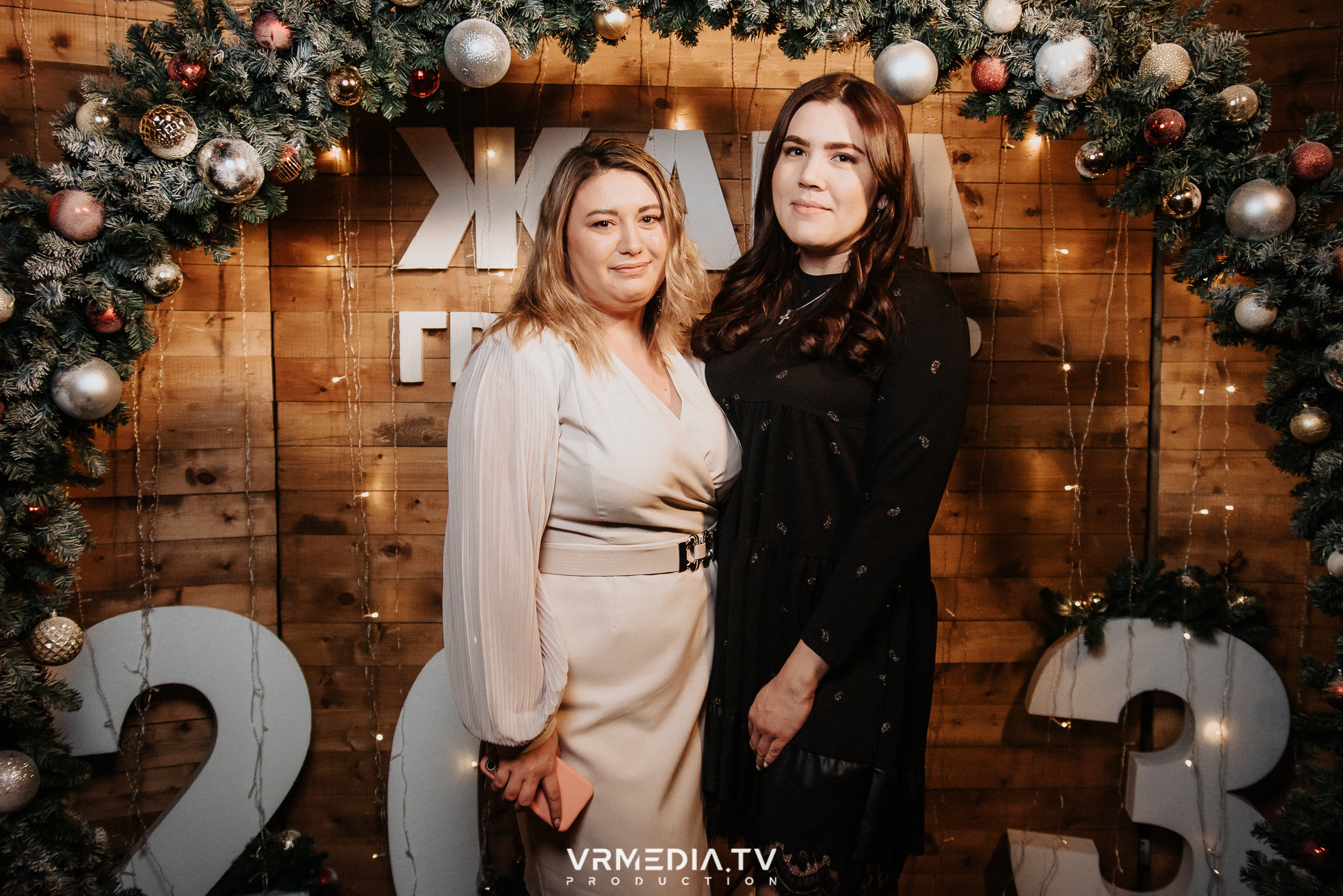 Жаркий новогодний корпоратив в гриль-баре «Жара»