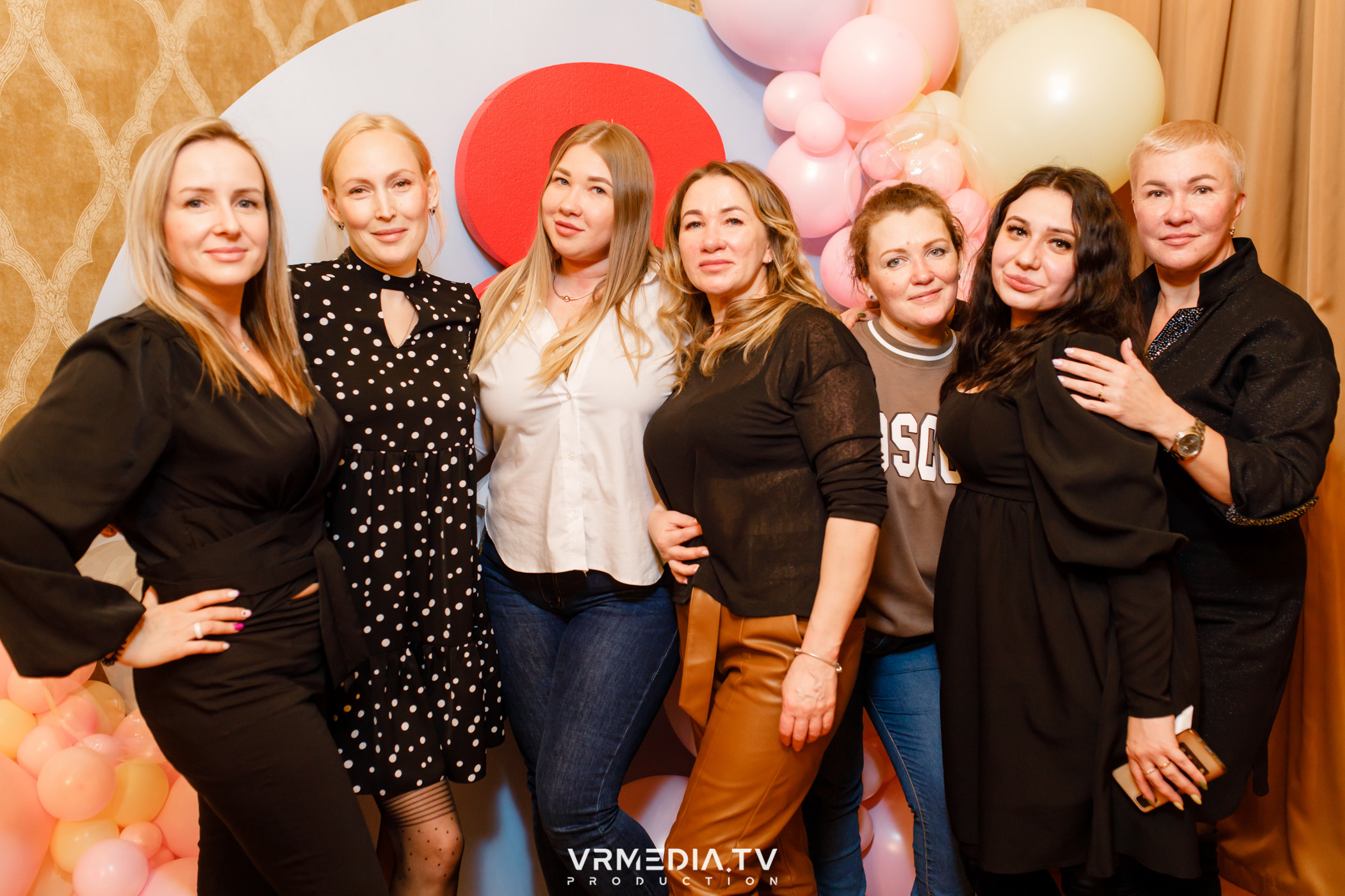 Международный женский день в ресторане «Лазурный Берег»