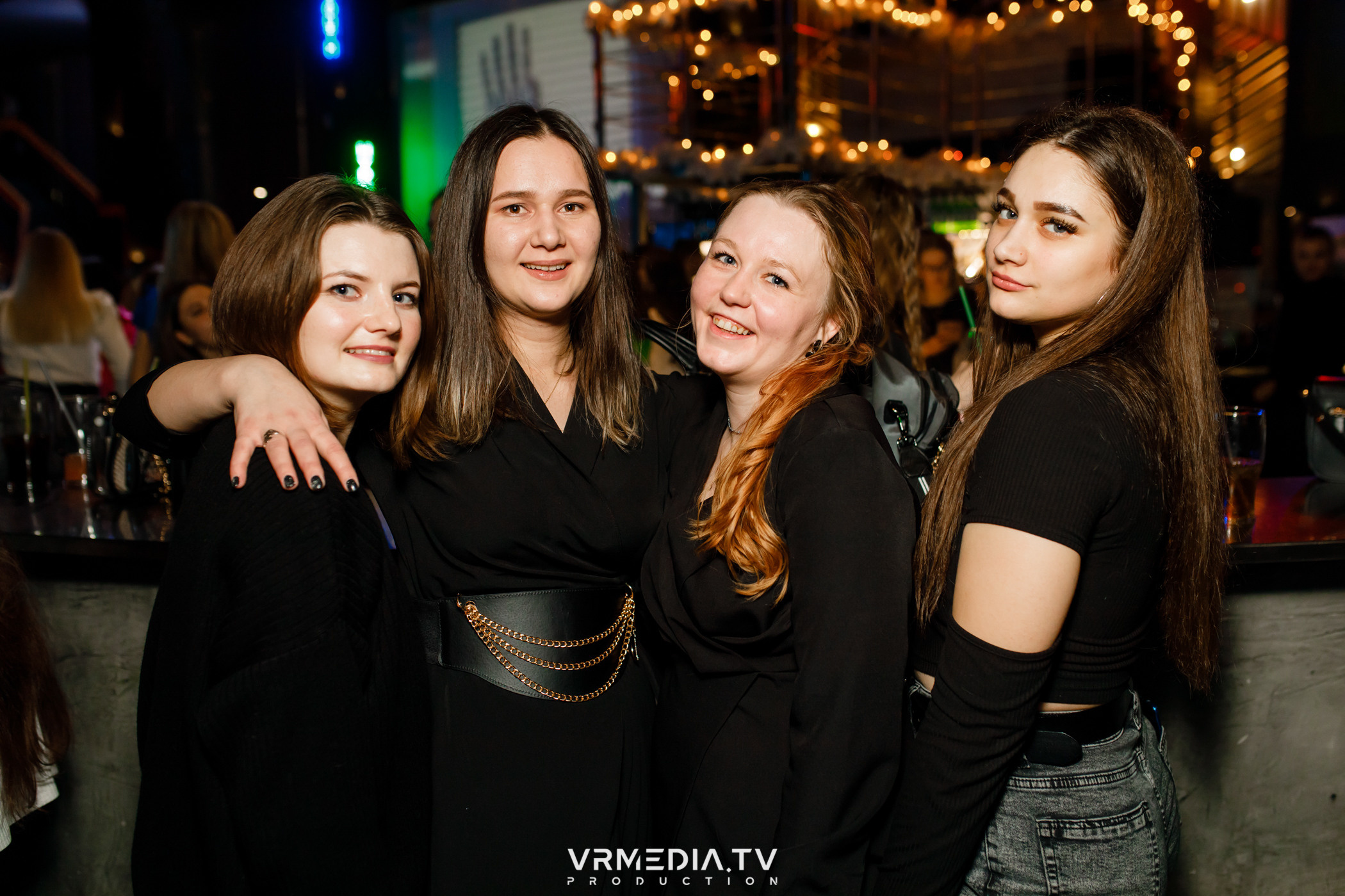 Выходные в баре «DOSKI»