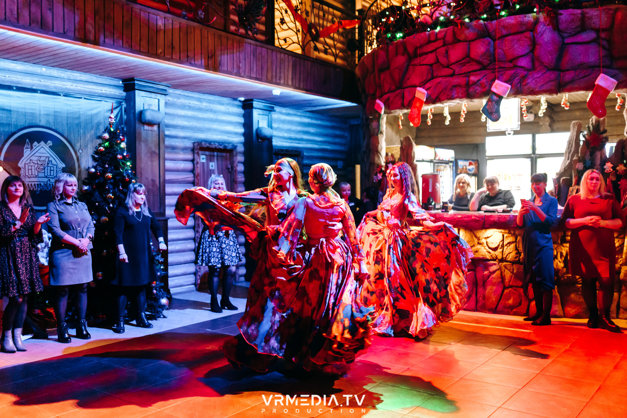 Новогодний вечер «У Петровича»