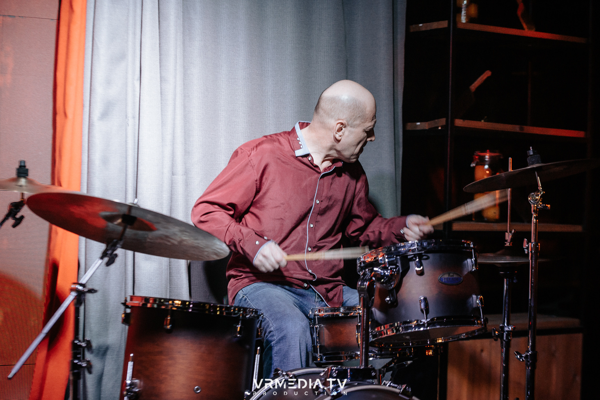 Джазовая среда: Джаз Замечательных Людей (Новосибирск)