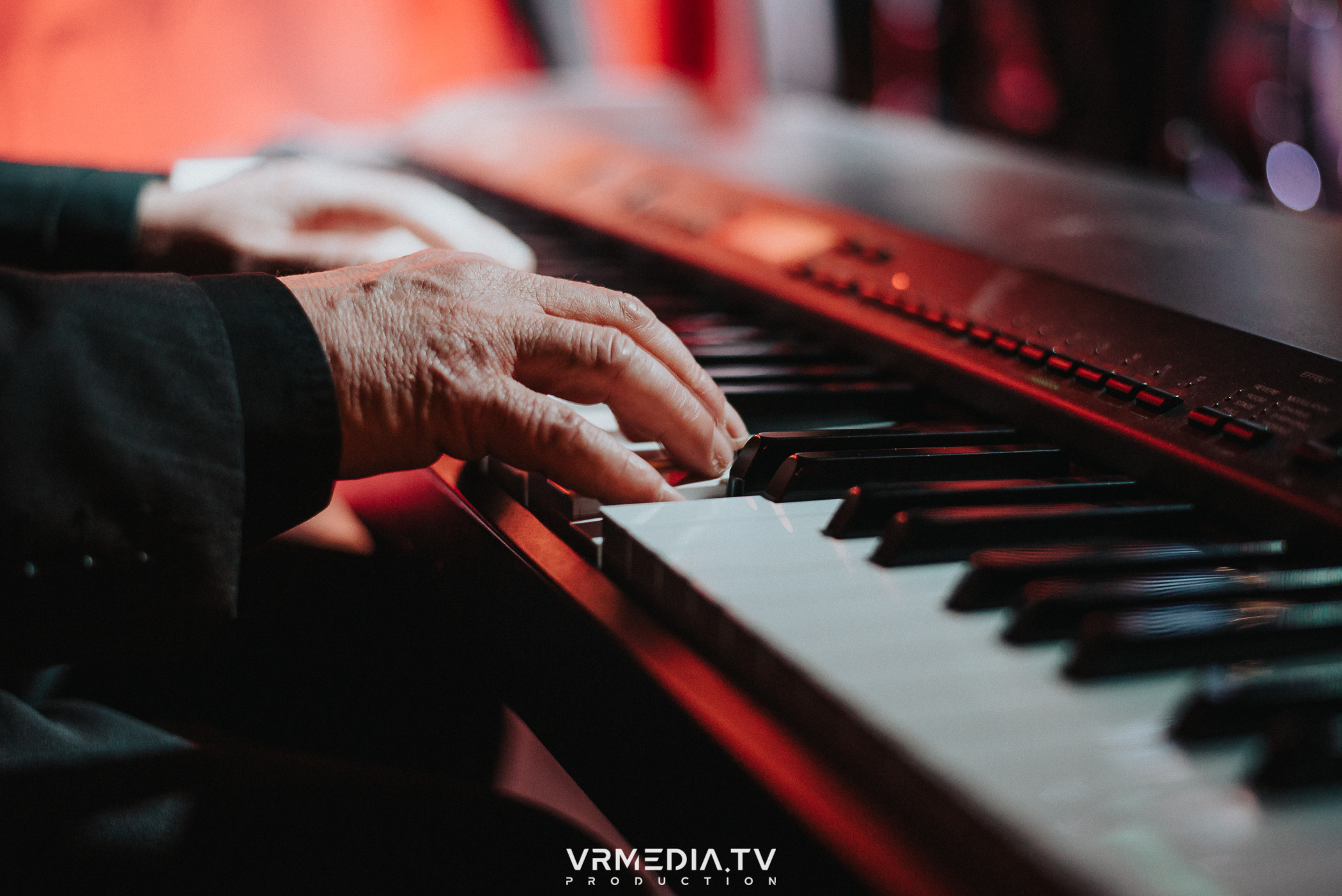 Джазовая среда: Джаз Замечательных Людей (Новосибирск)