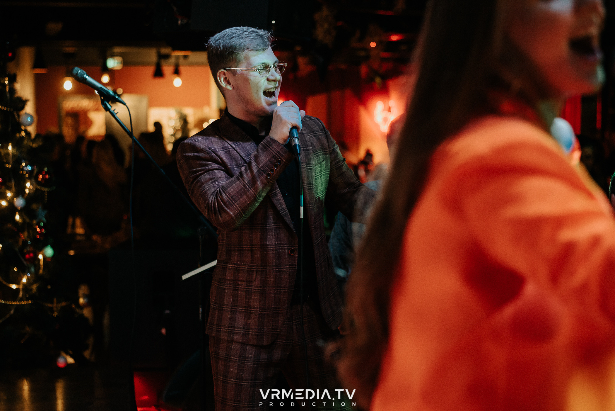 Жаркий новогодний корпоратив в гриль-баре «Жара»