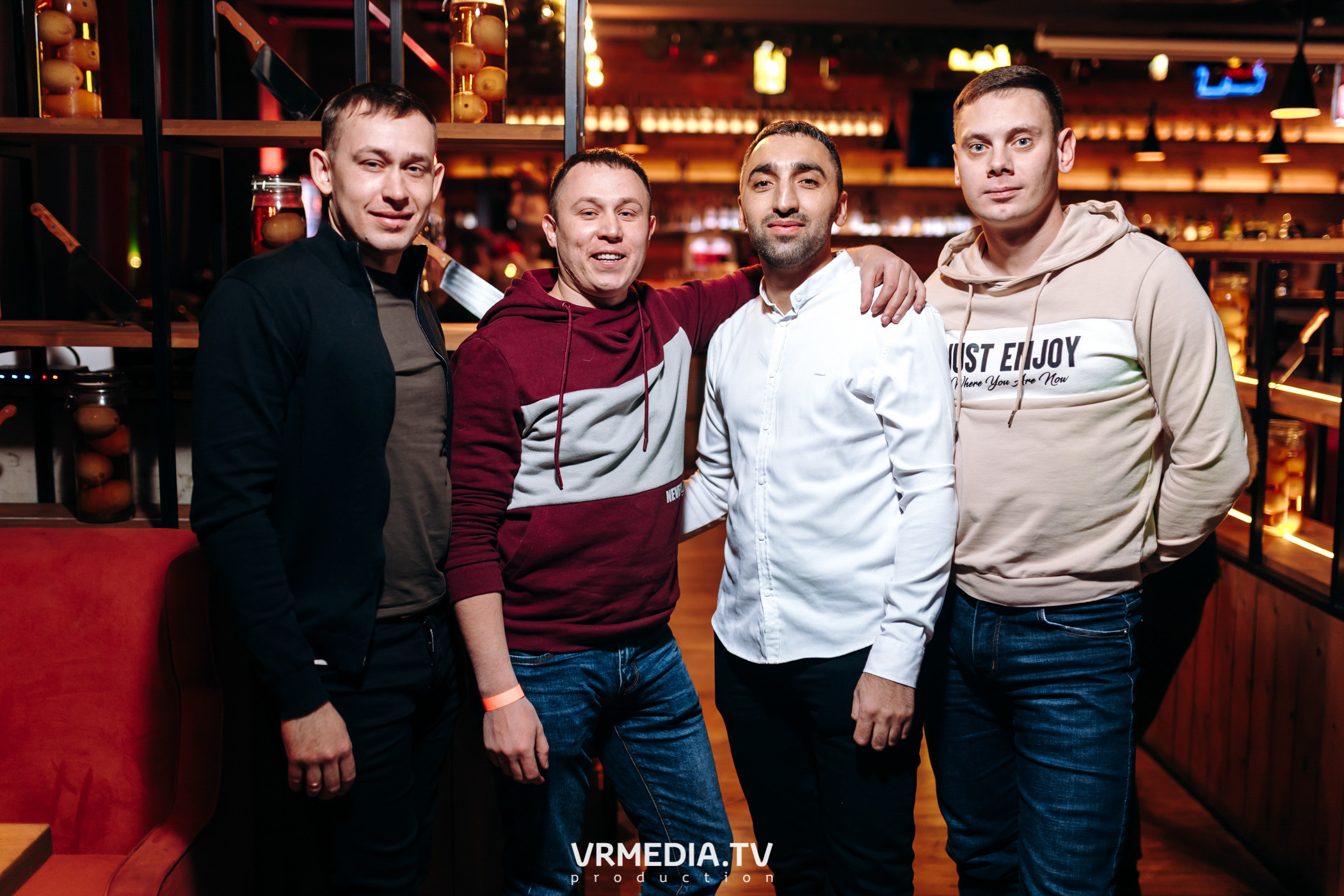 #ЖАРКИЕДНИИНОЧИ в гриль-баре «Жара»