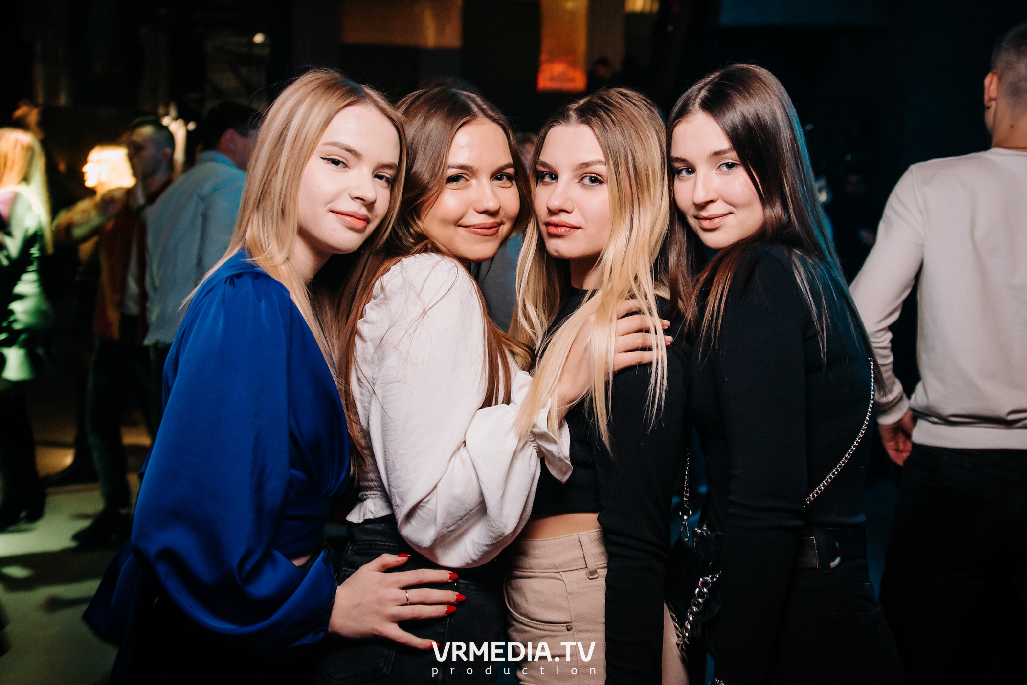 Выходные в баре «DOSKI»