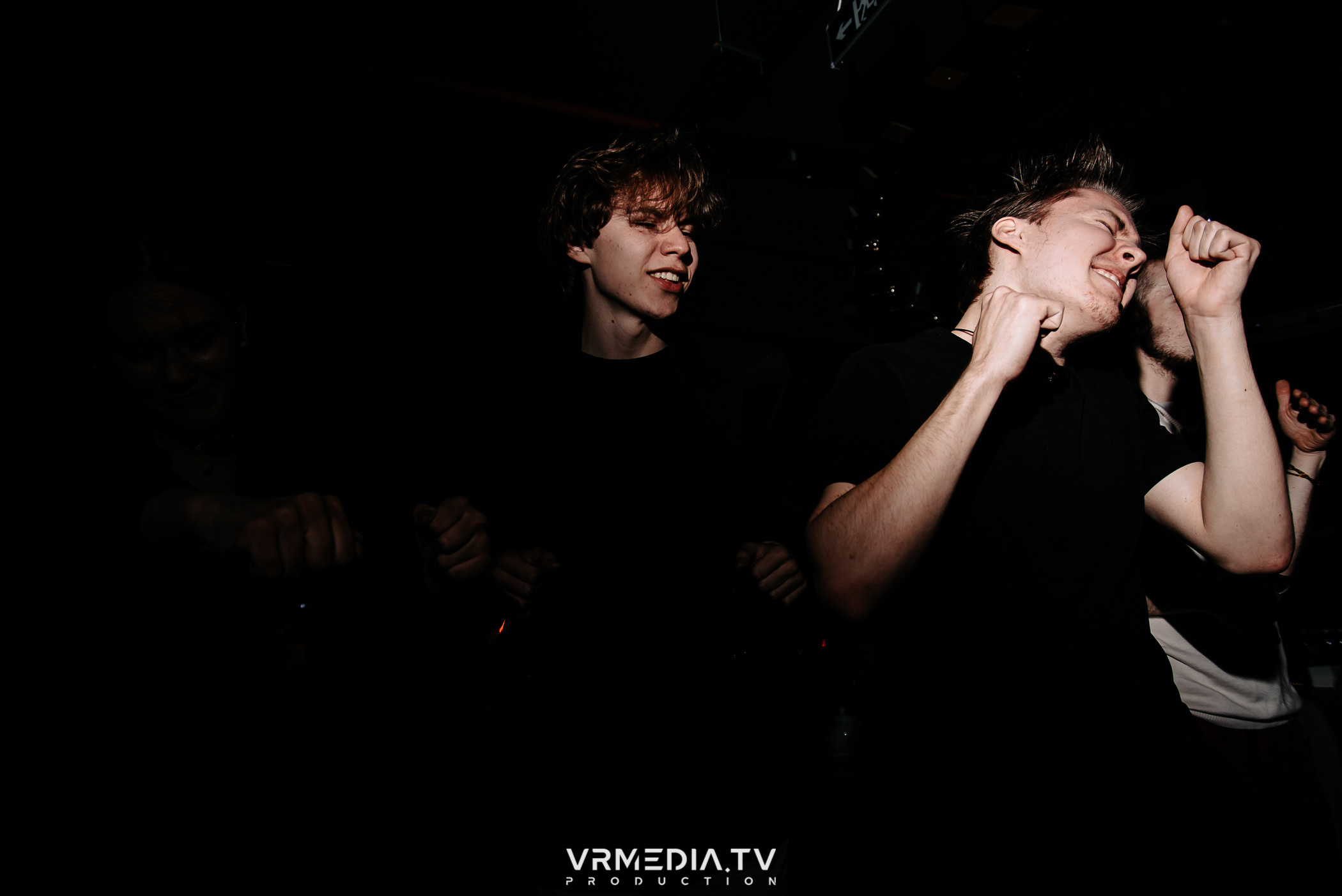 Джазовая среда: BBQueen: Переменная облачность