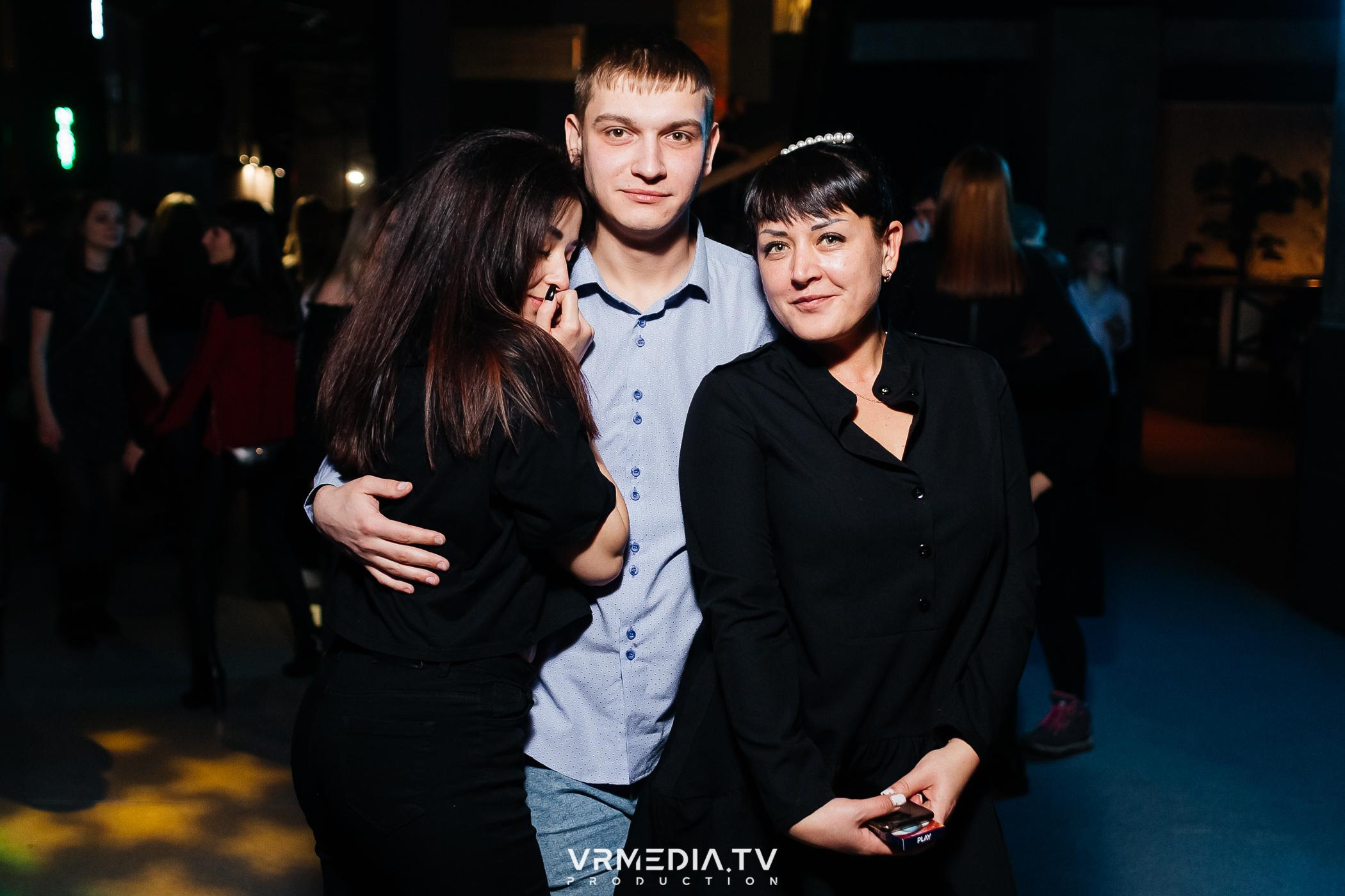 Выходные в баре «DOSKI»