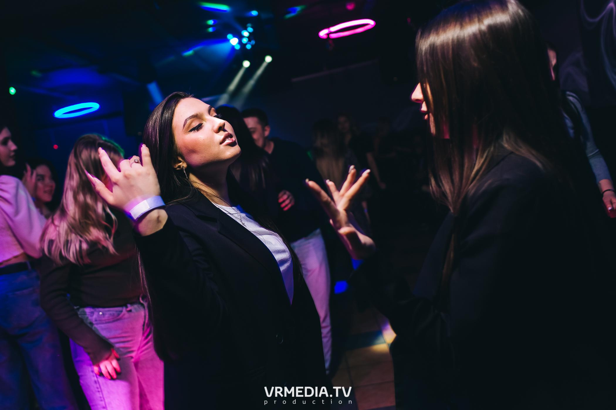 Выходные в баре «BORODA»