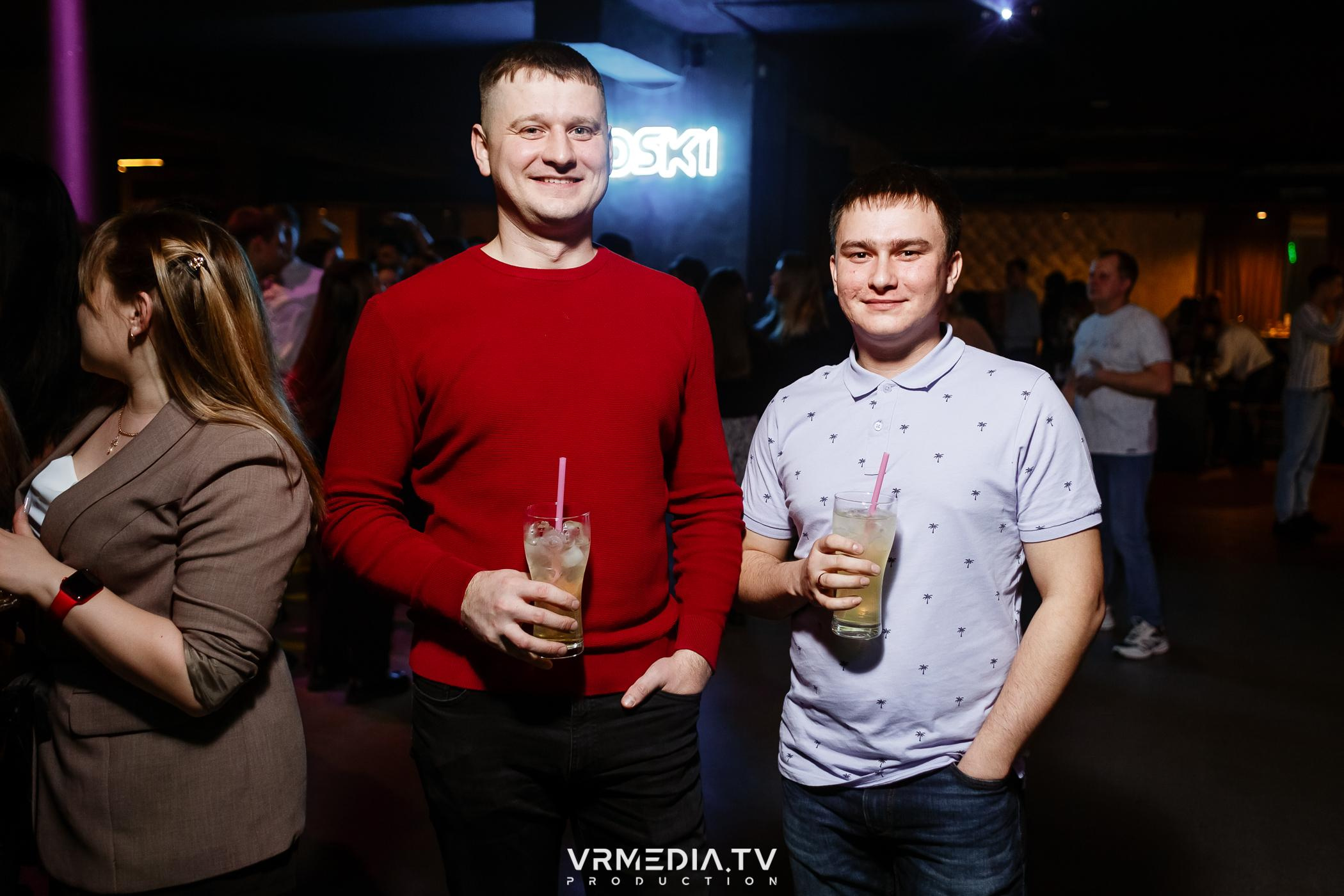 Выходные в баре «DOSKI»