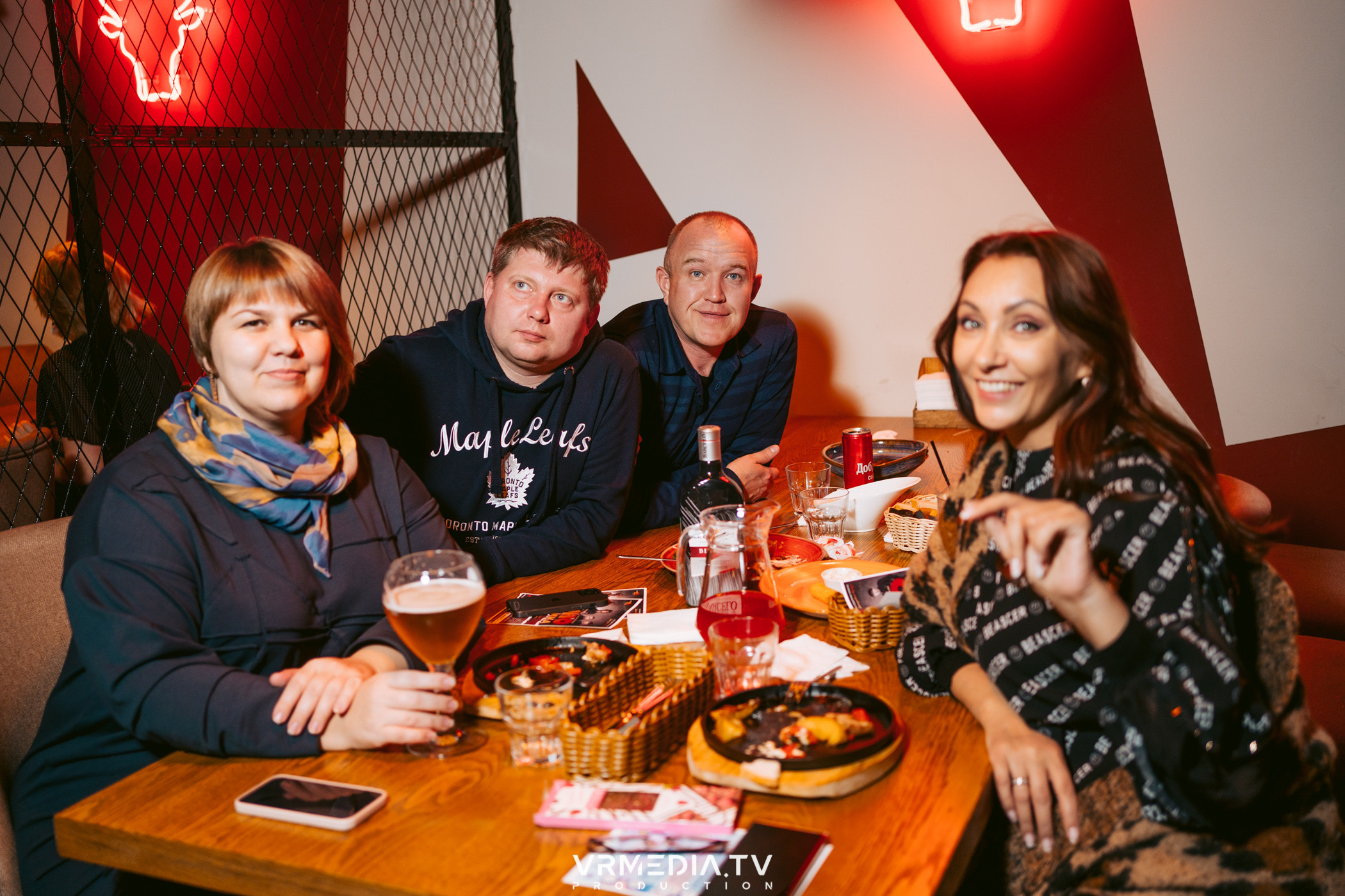 Джазовая среда: Чарльз Бёртон (США)