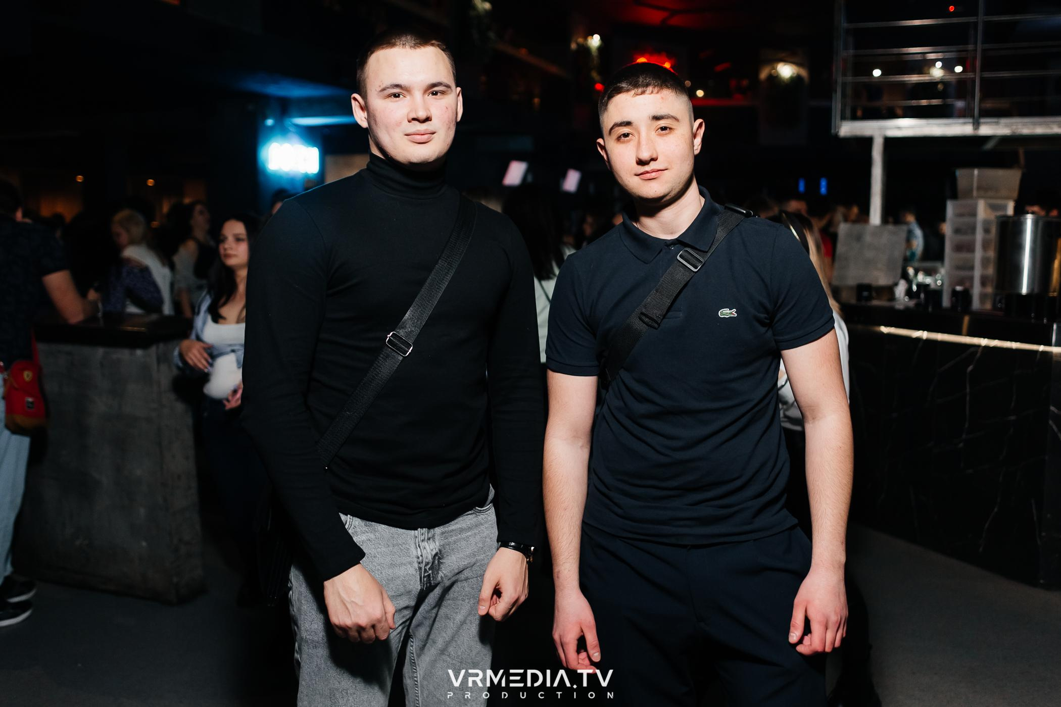 Выходные в баре «DOSKI»