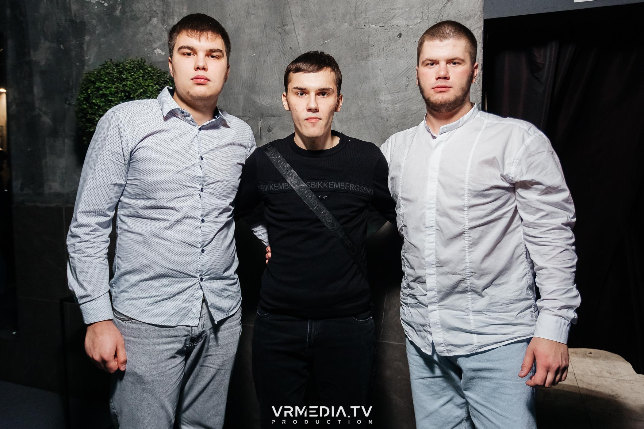 Выходные в баре «DOSKI»