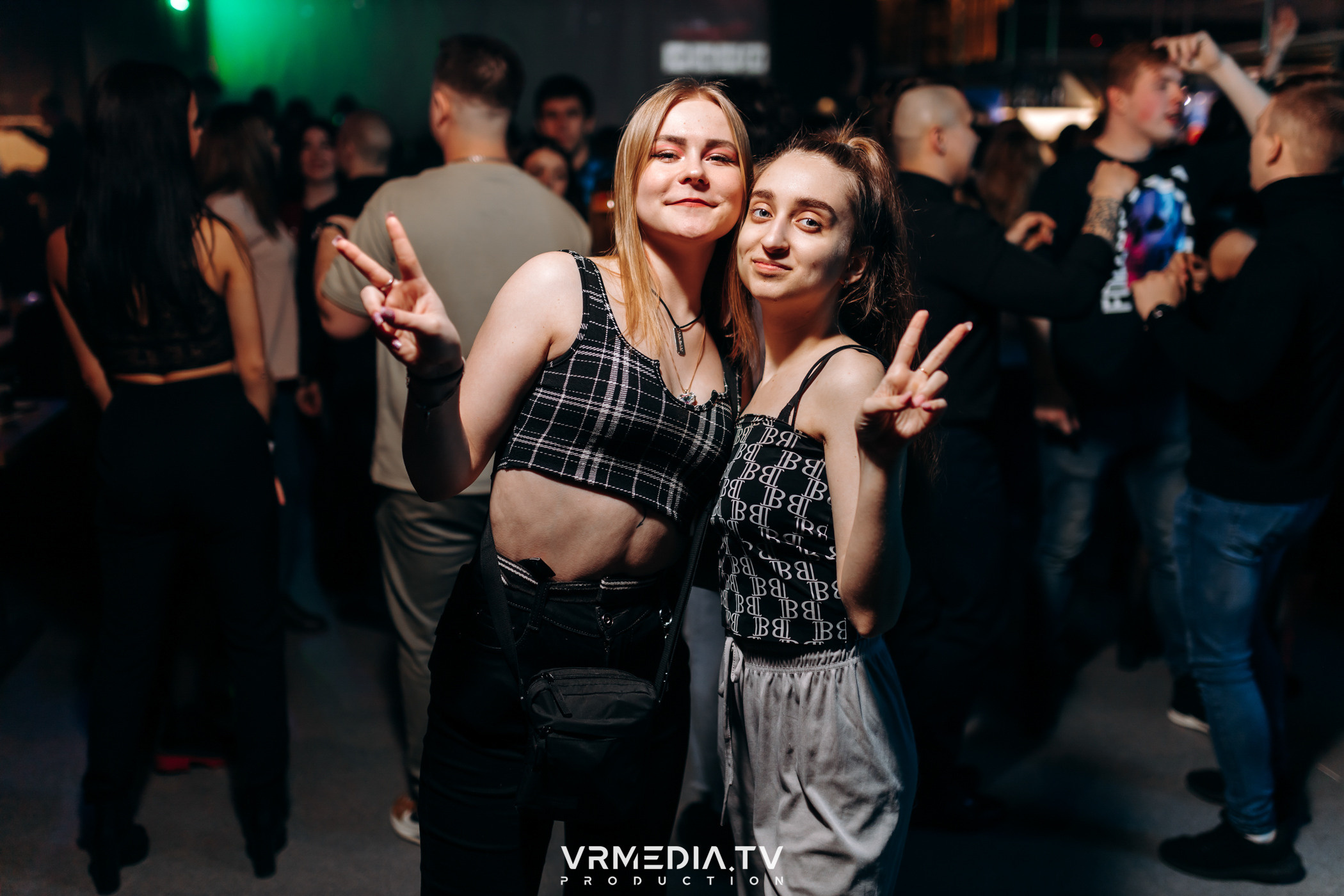 Выходные в баре «DOSKI»