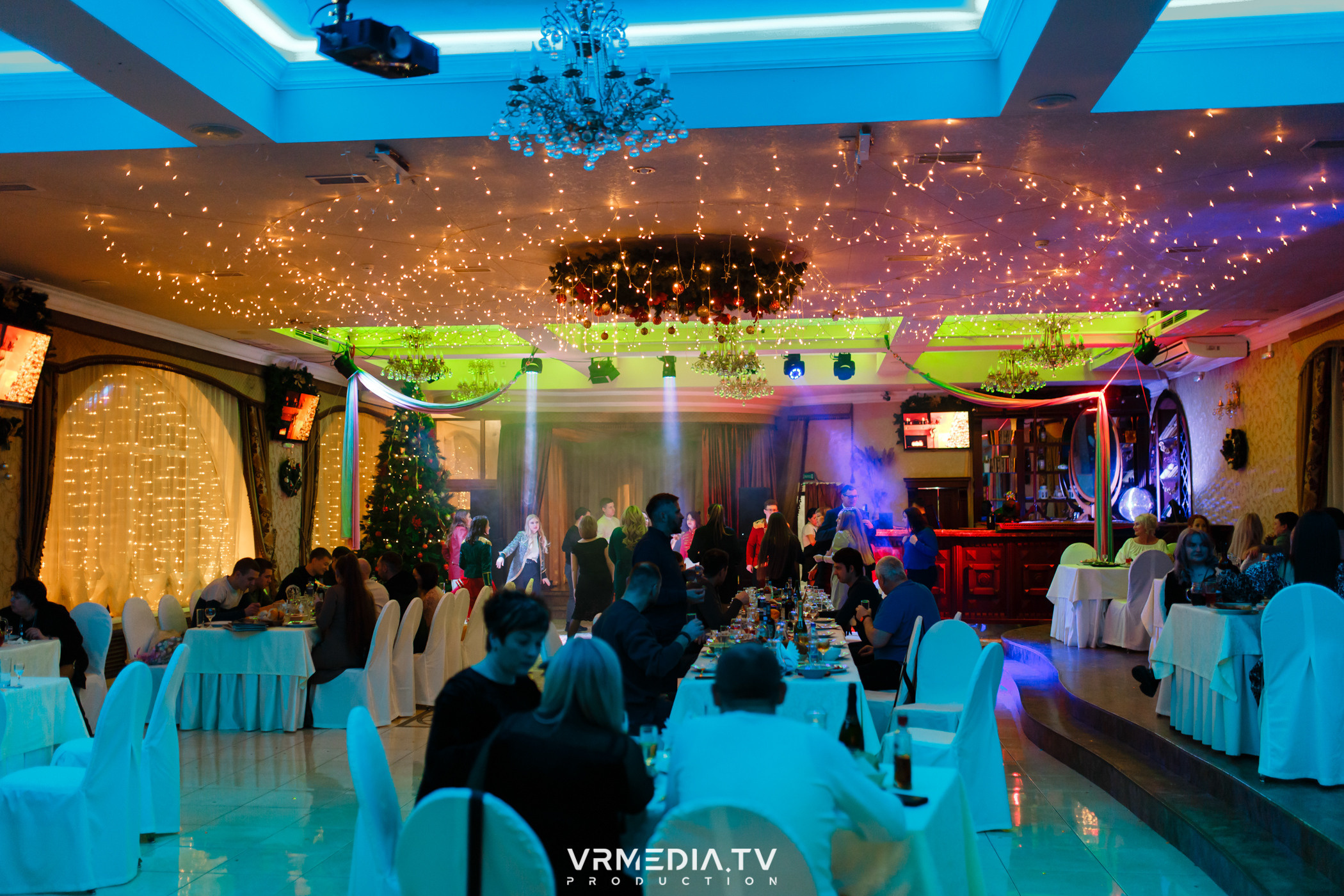 «Новогодний Мюзикл» в ресторане «Лазурный Берег»