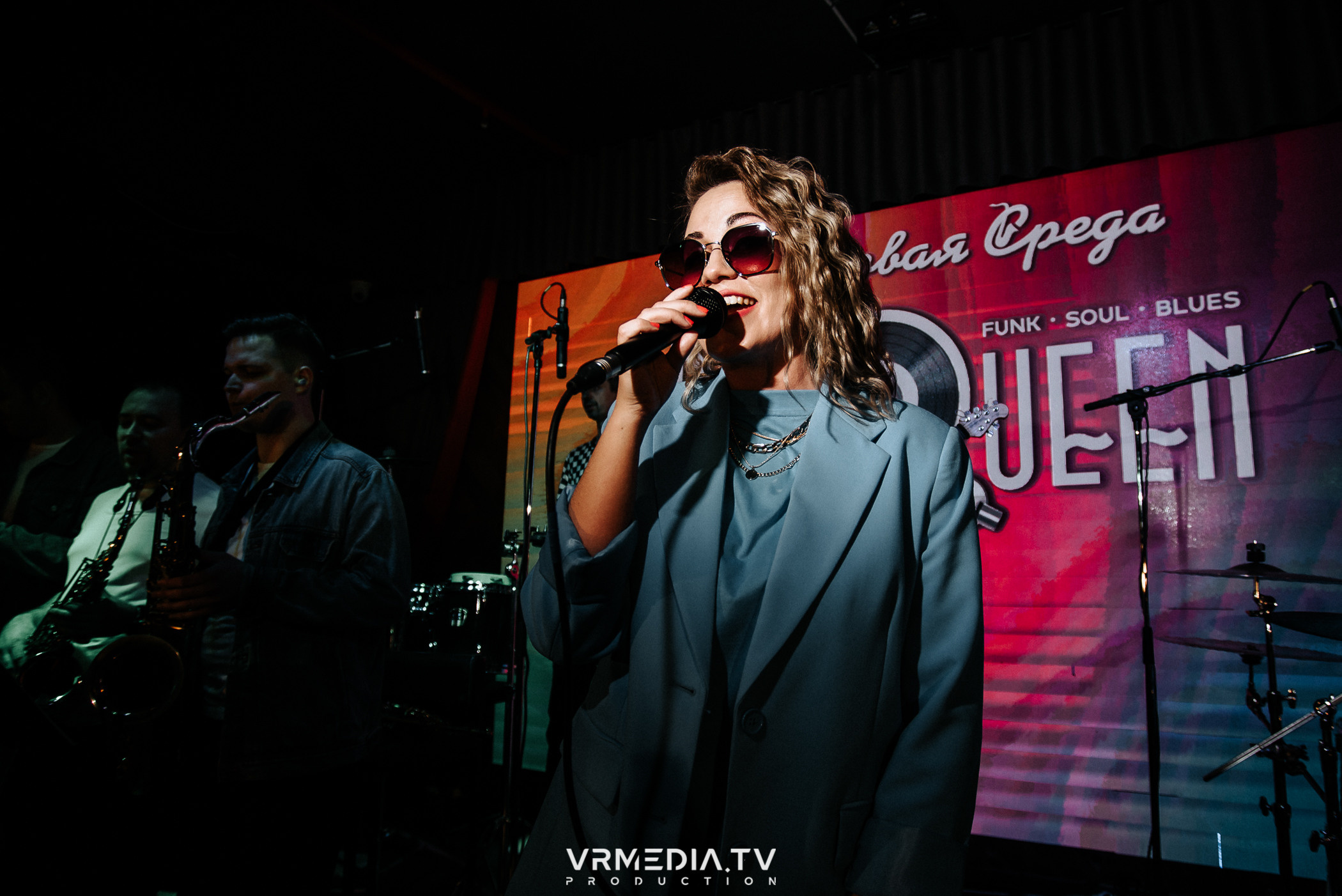 Джазовая среда: BBQueen: Переменная облачность