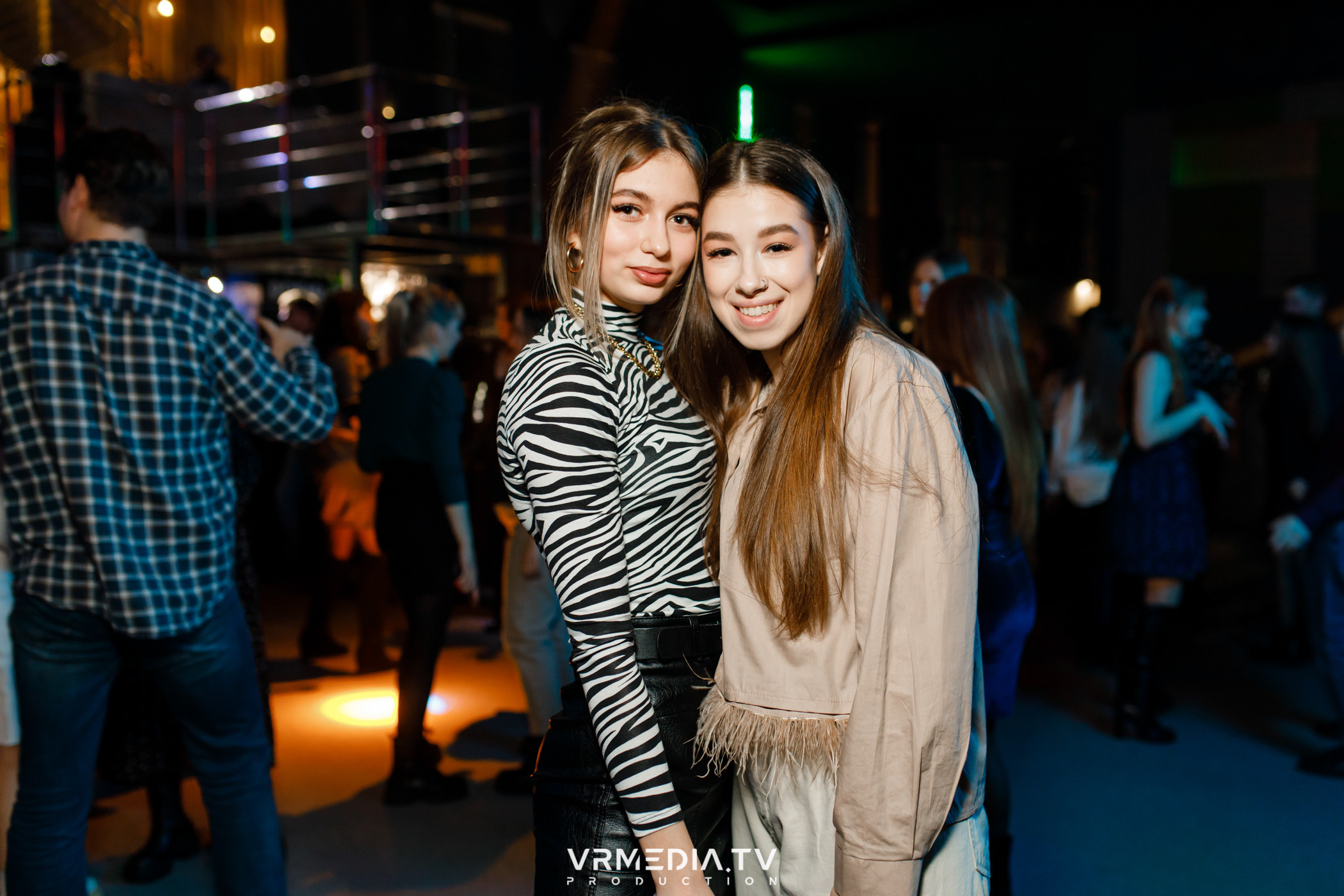 Выходные в баре «DOSKI»