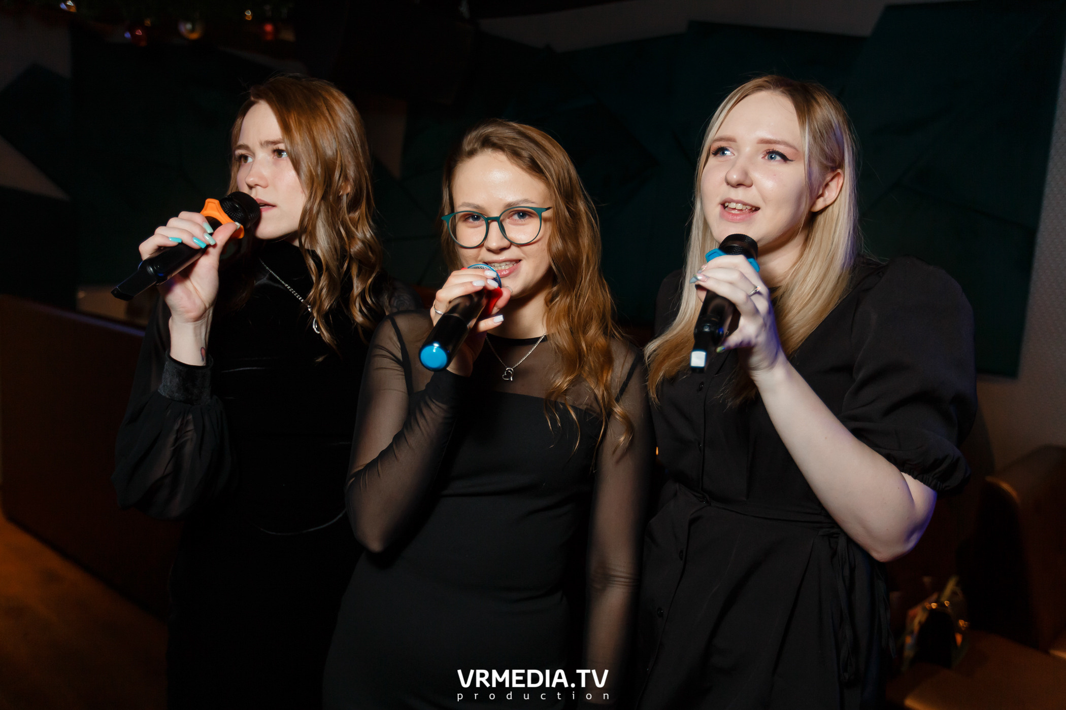 Выходные в баре «DOSKI»