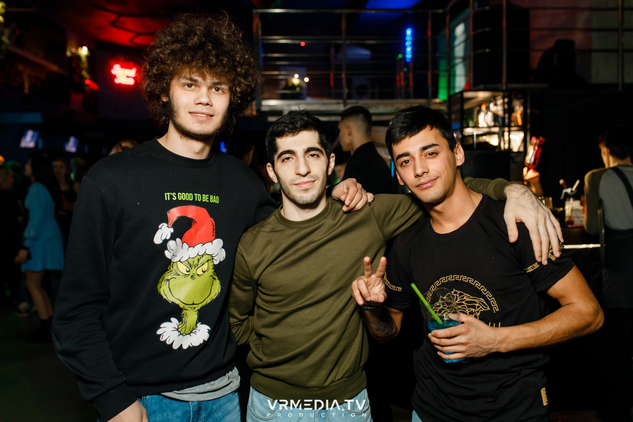 Выходные в баре «DOSKI»