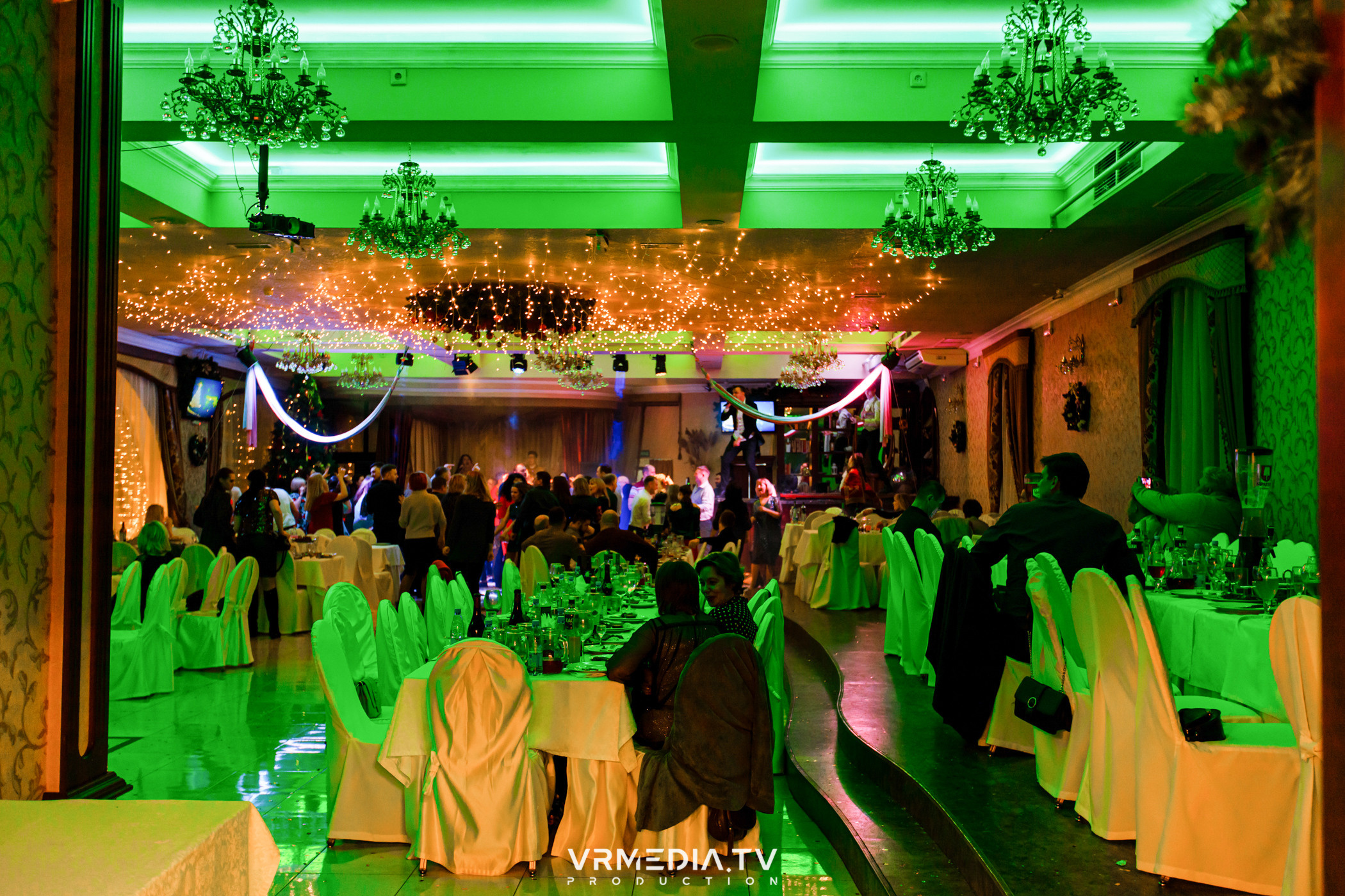 «Новогодний Мюзикл» в ресторане «Лазурный Берег»