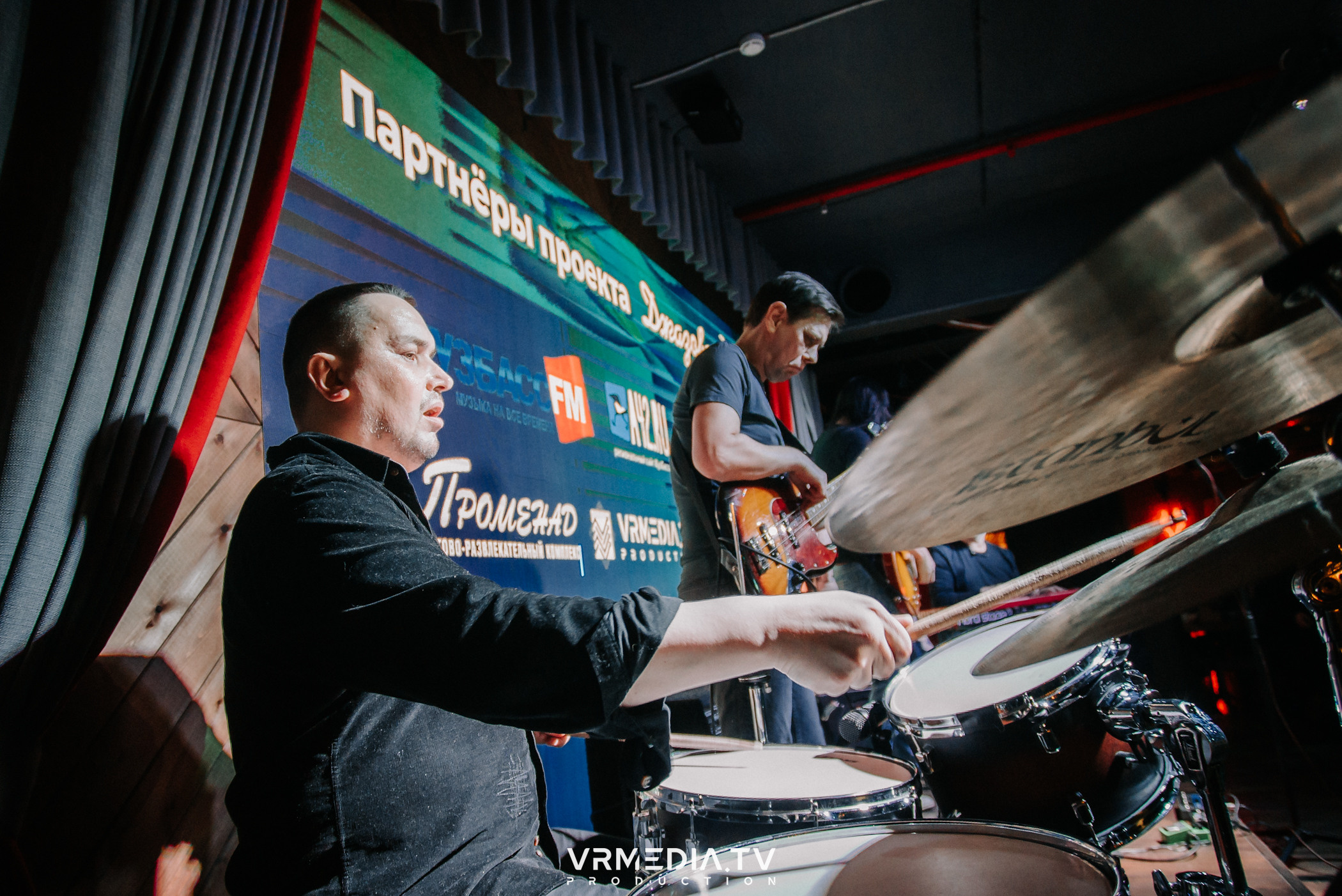 Джазовая среда: Collini Blues Balls (Новосибирск)