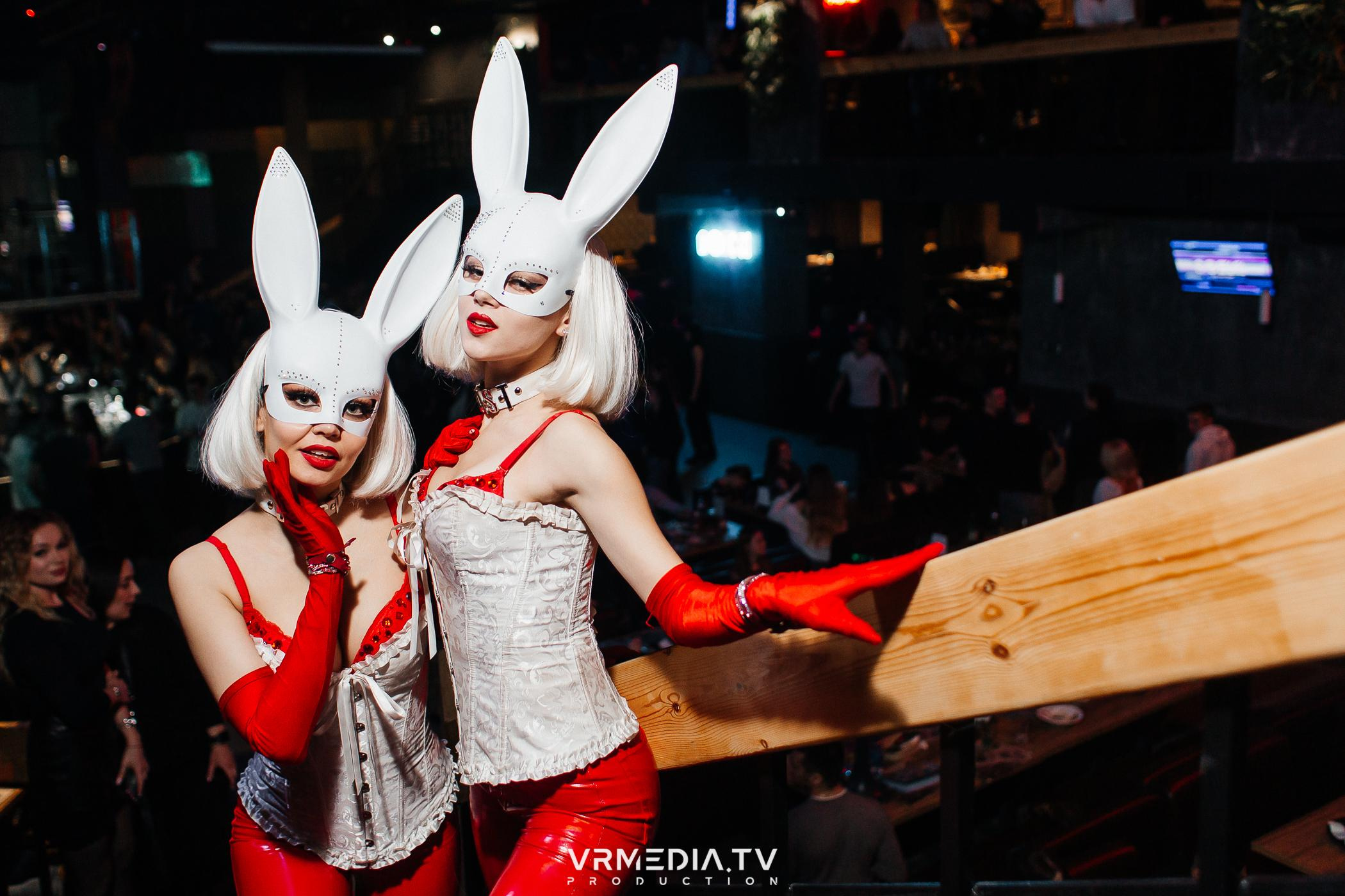 Выходные в баре «DOSKI»