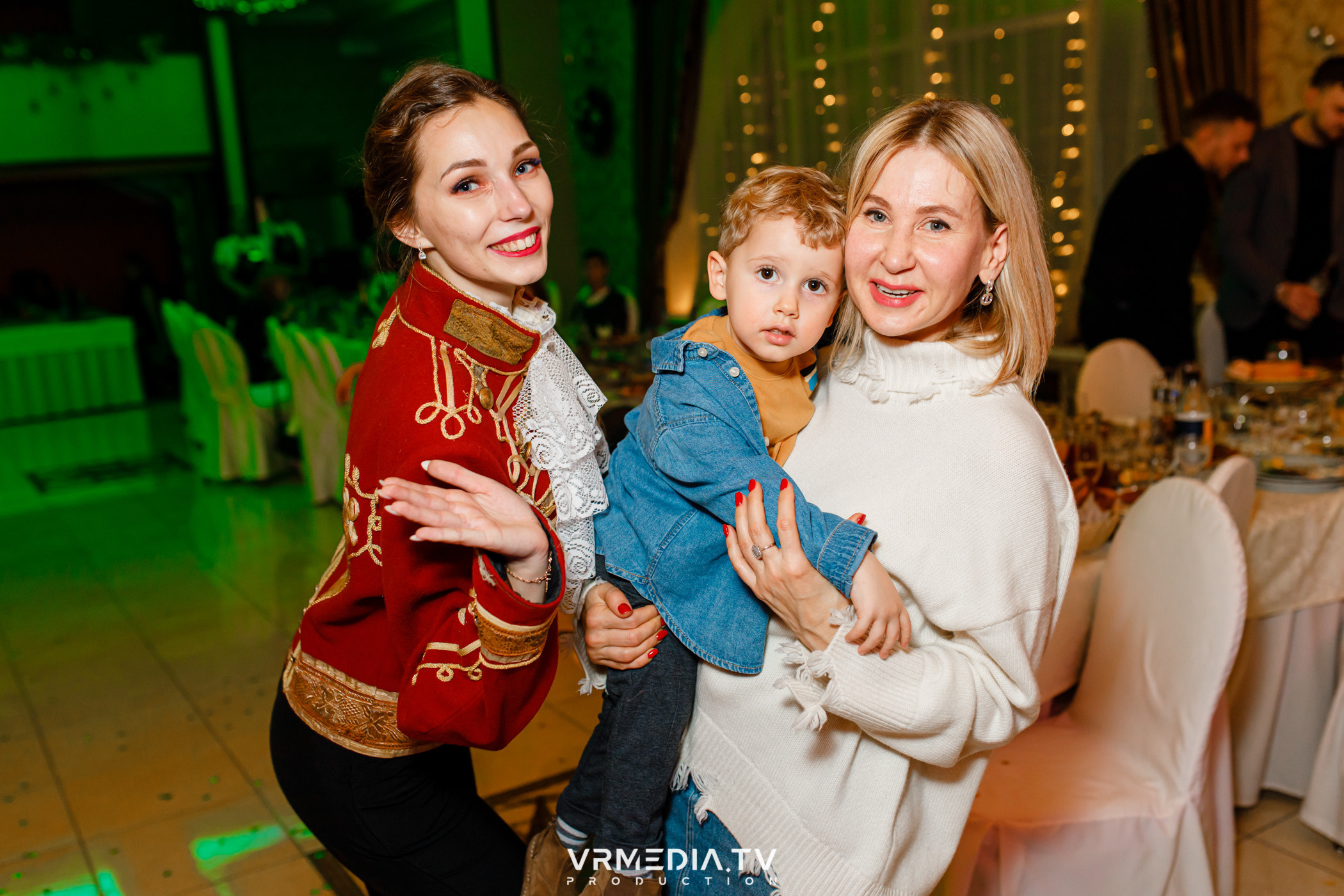 «Новогодний Мюзикл» в ресторане «Лазурный Берег»