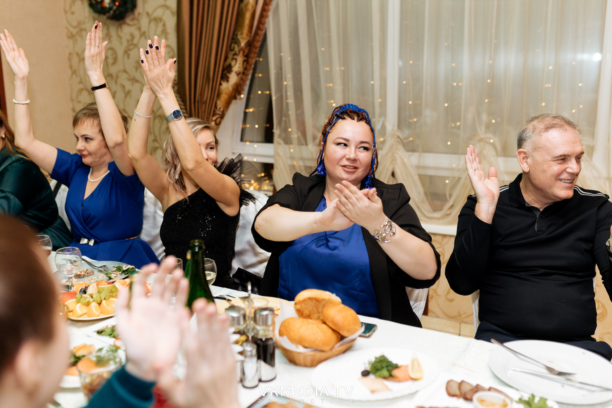 «Новогодний Мюзикл» в ресторане «Лазурный Берег»