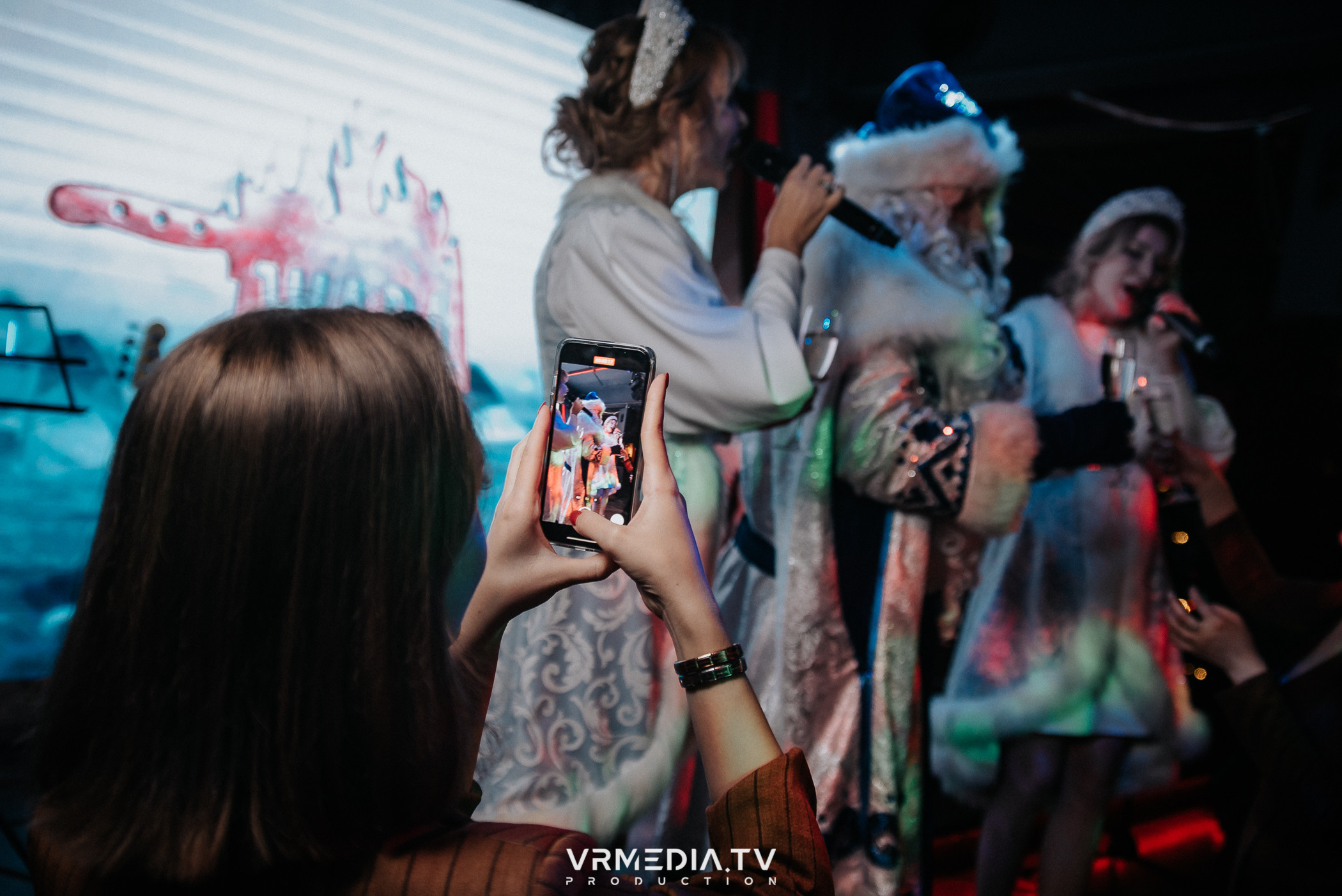 Жаркий новогодний корпоратив в гриль-баре «Жара»