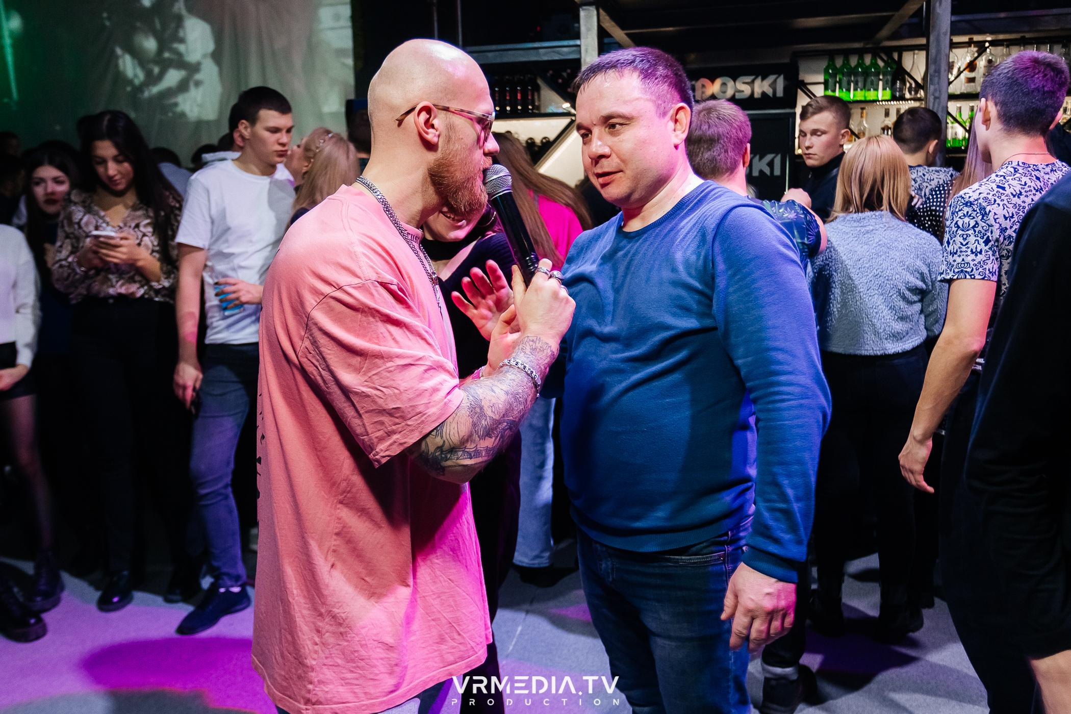 Выходные в баре «DOSKI»