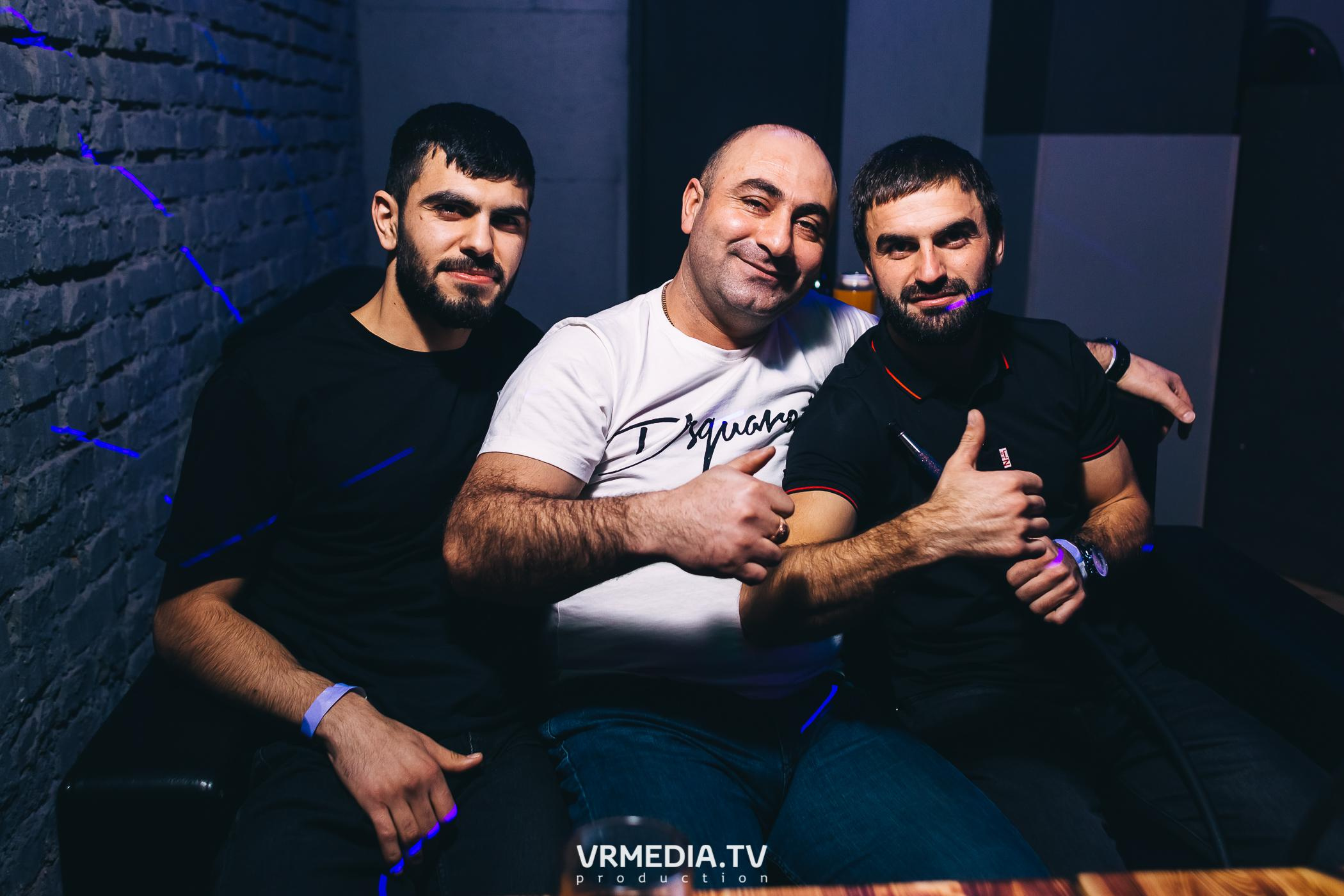 Выходные в баре «BORODA»