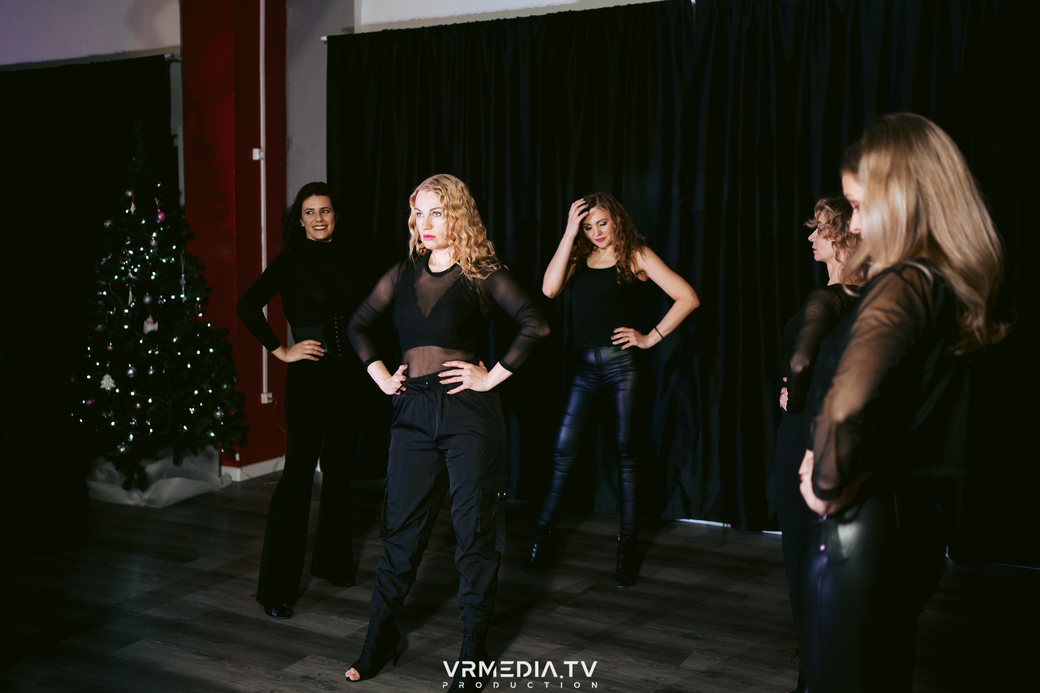 Новогодний вечер в «FREEDOM by Kseniya Aleksandrova»