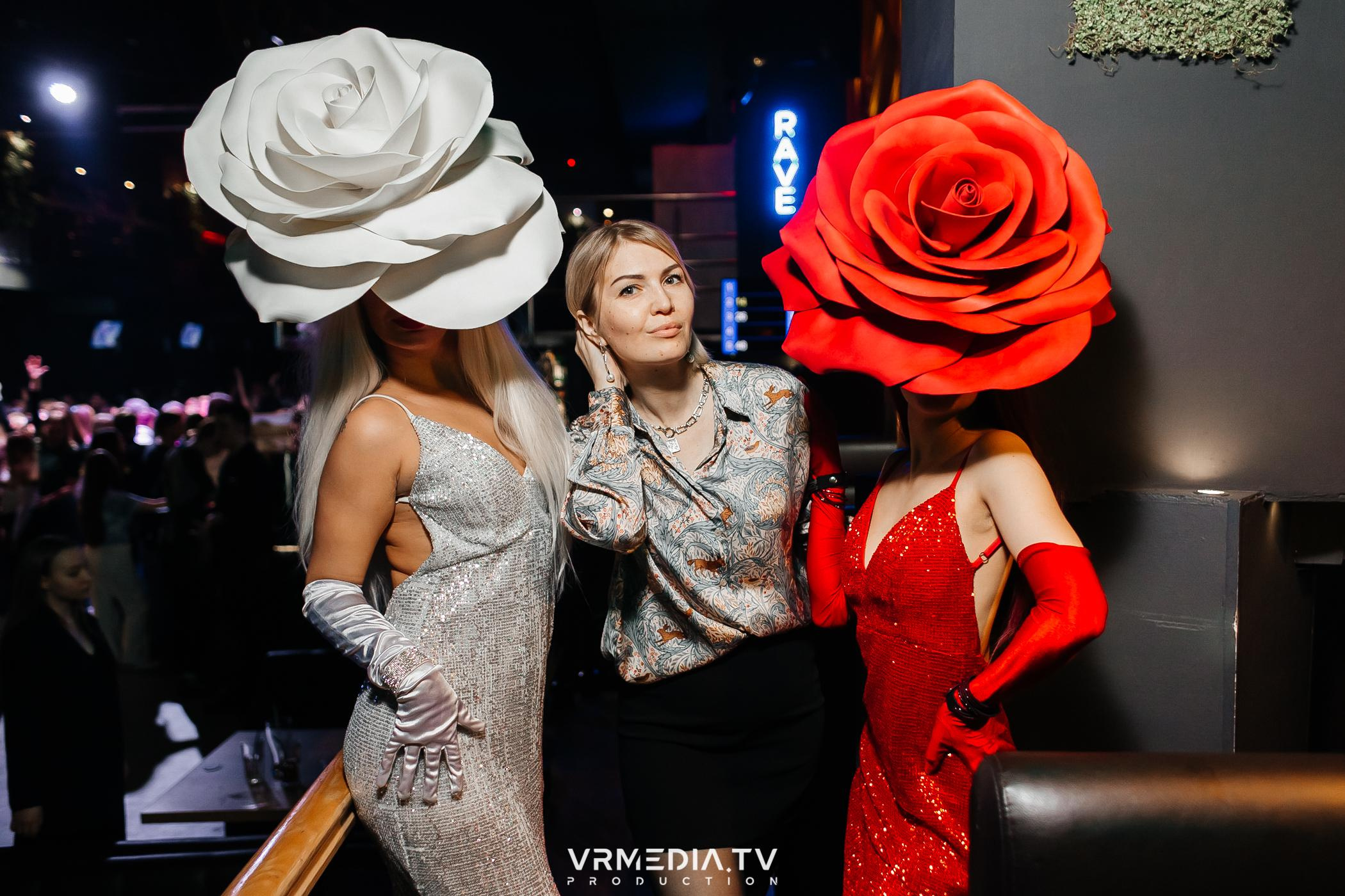 Выходные в баре «DOSKI»