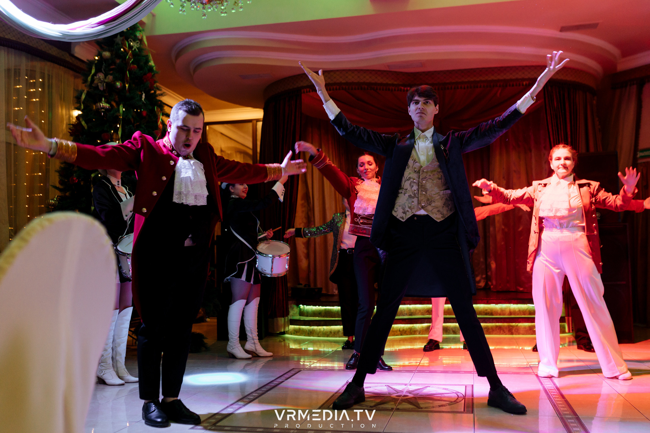 «Новогодний Мюзикл» в ресторане «Лазурный Берег»