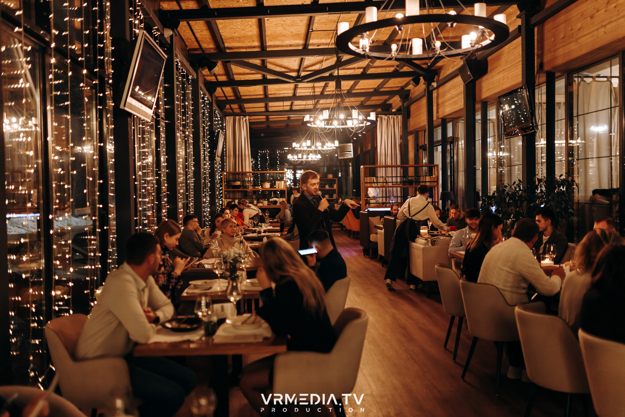 Винный ужин в ресторане «Авиатор»