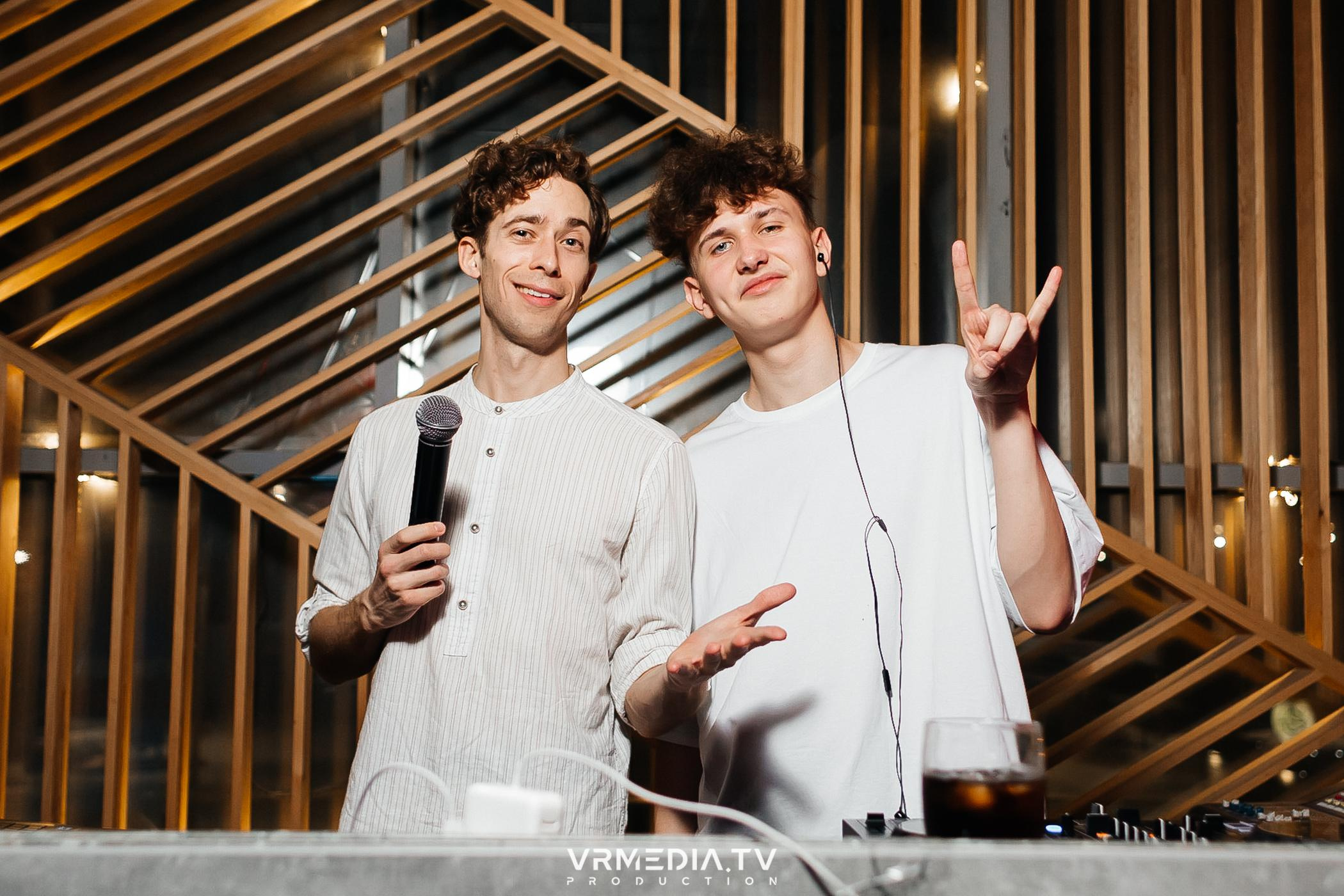 Выходные в баре «DOSKI»