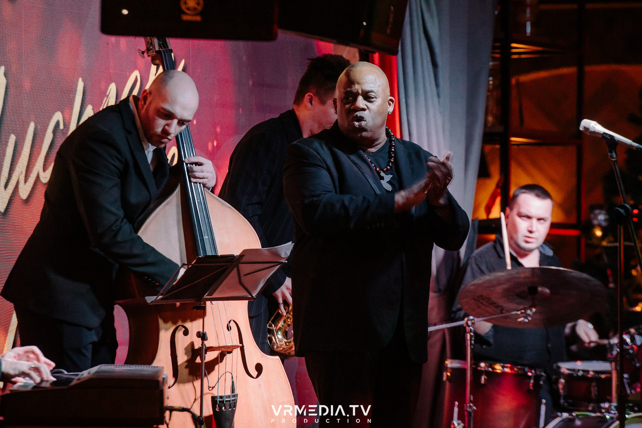 Джазовая среда: Певец Мистер Мелвин (Франция)