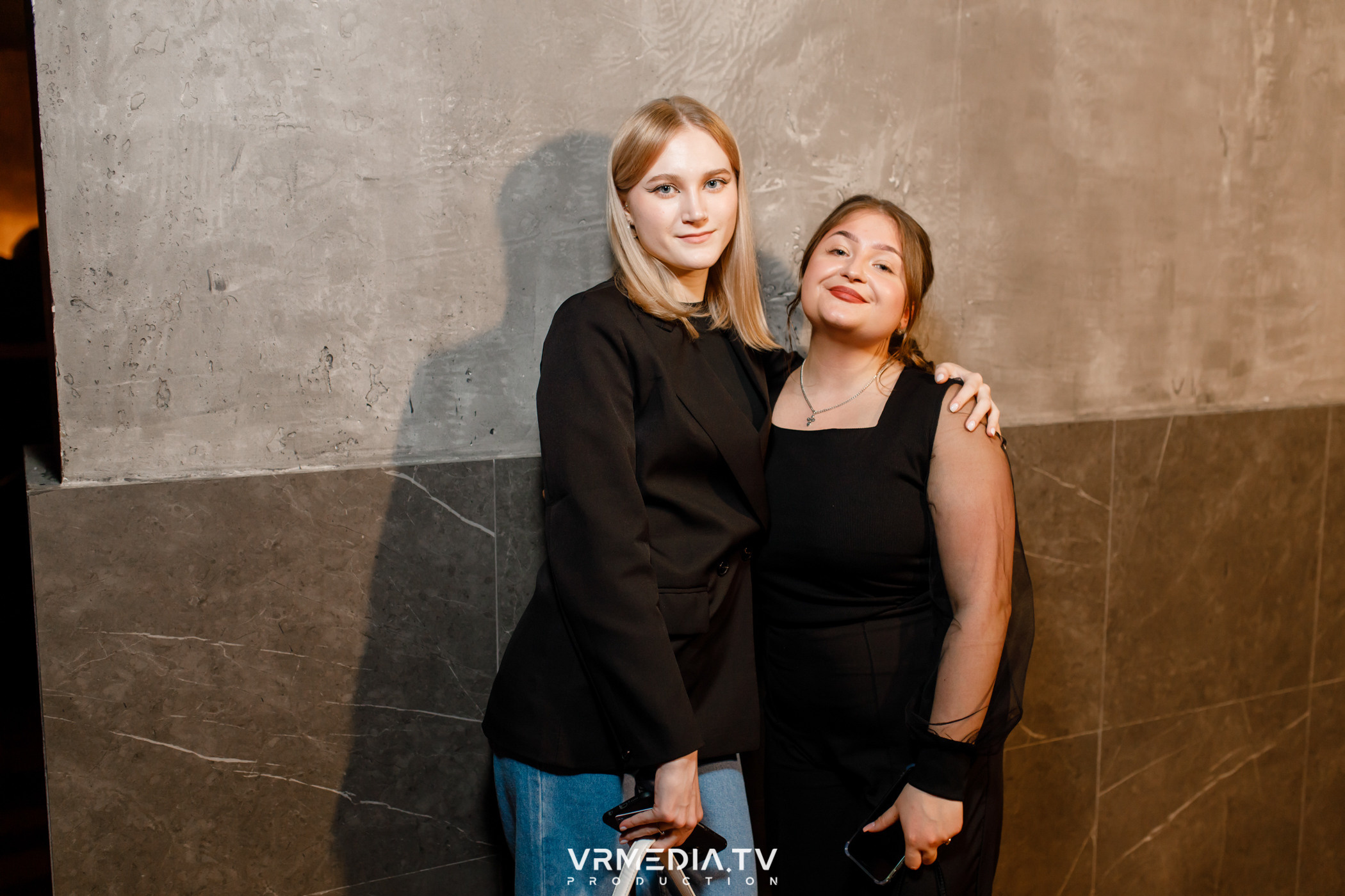 Выходные в баре «DOSKI»