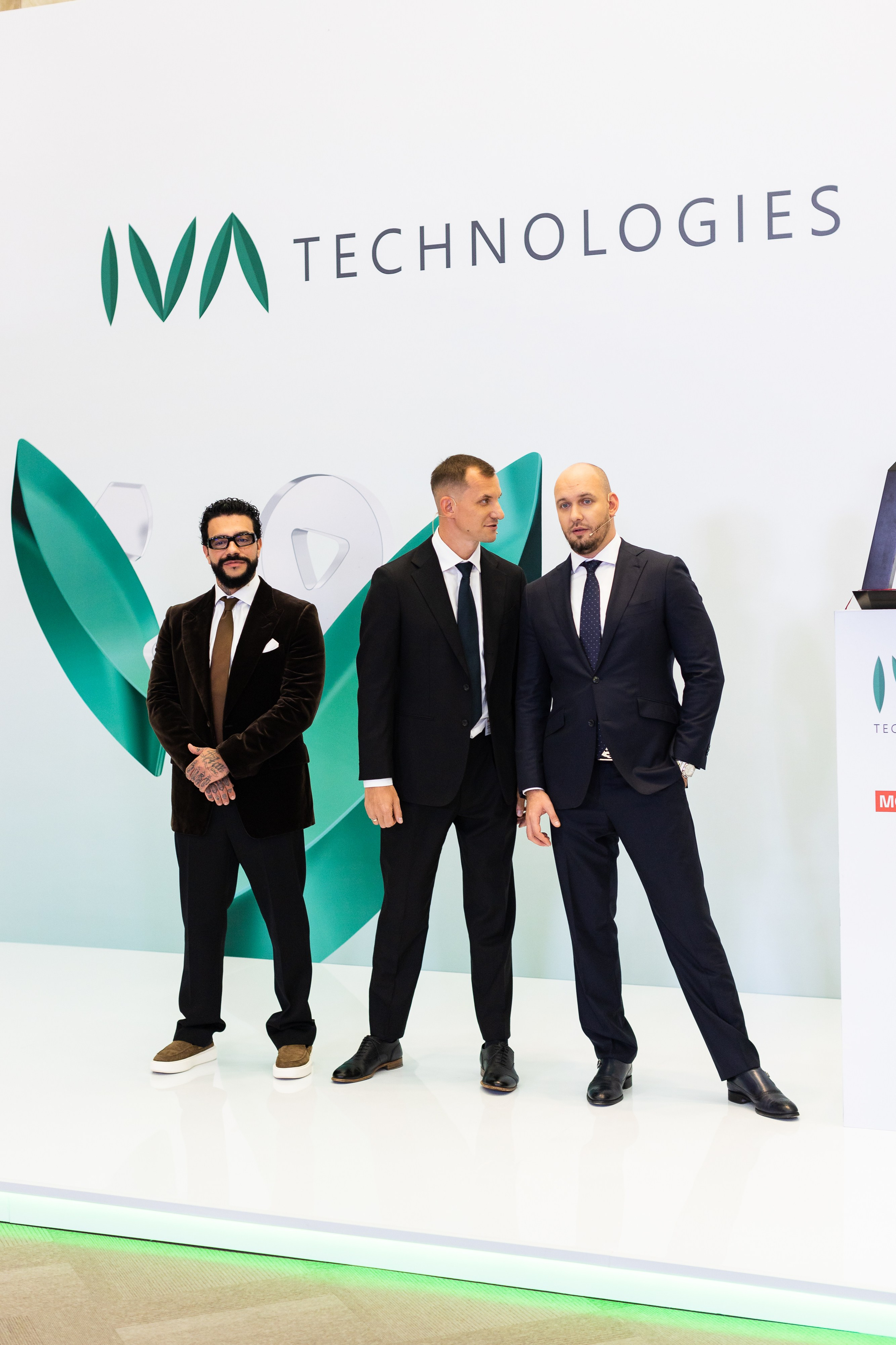 IVA на Московской бирже. Свадебный и портретный фотограф в Королёве Сергей Чихарев