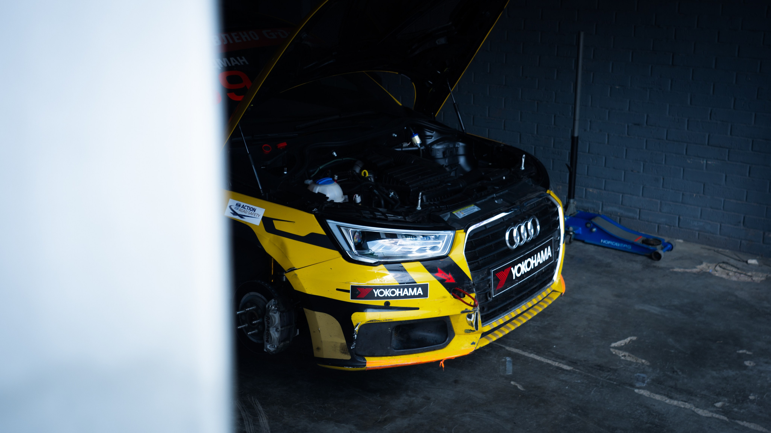 СМП РСКГ. Автомобильный фотограф в Москве Иван Петушков