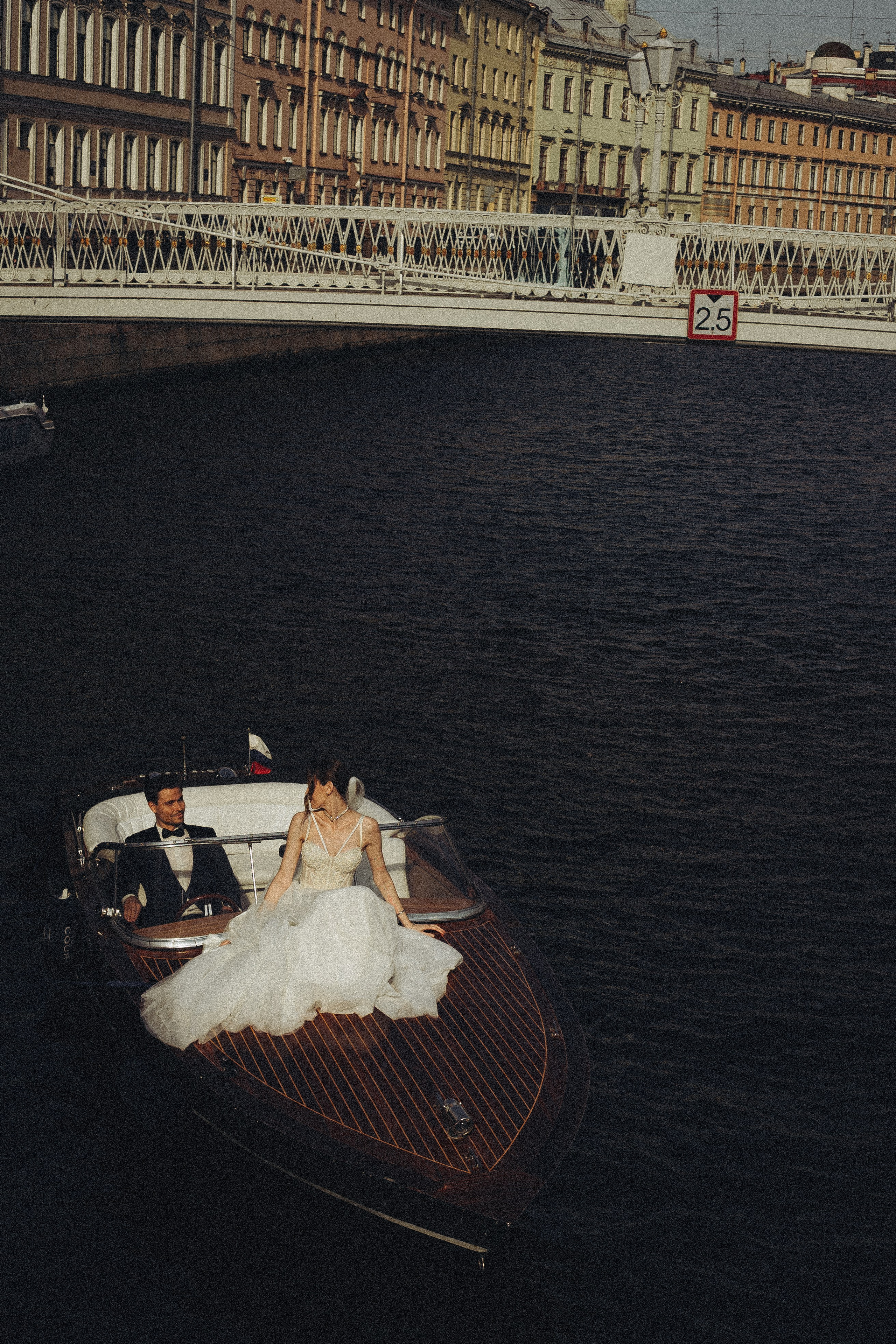 СВАБЕДНАЯ СЬЕМКА В СТУДИИ В ЦЕТРЕ САНТК-ПЕТЕРБУРГА. Профессиональный фотограф, Санкт-Петербург — Виктория Богомолова