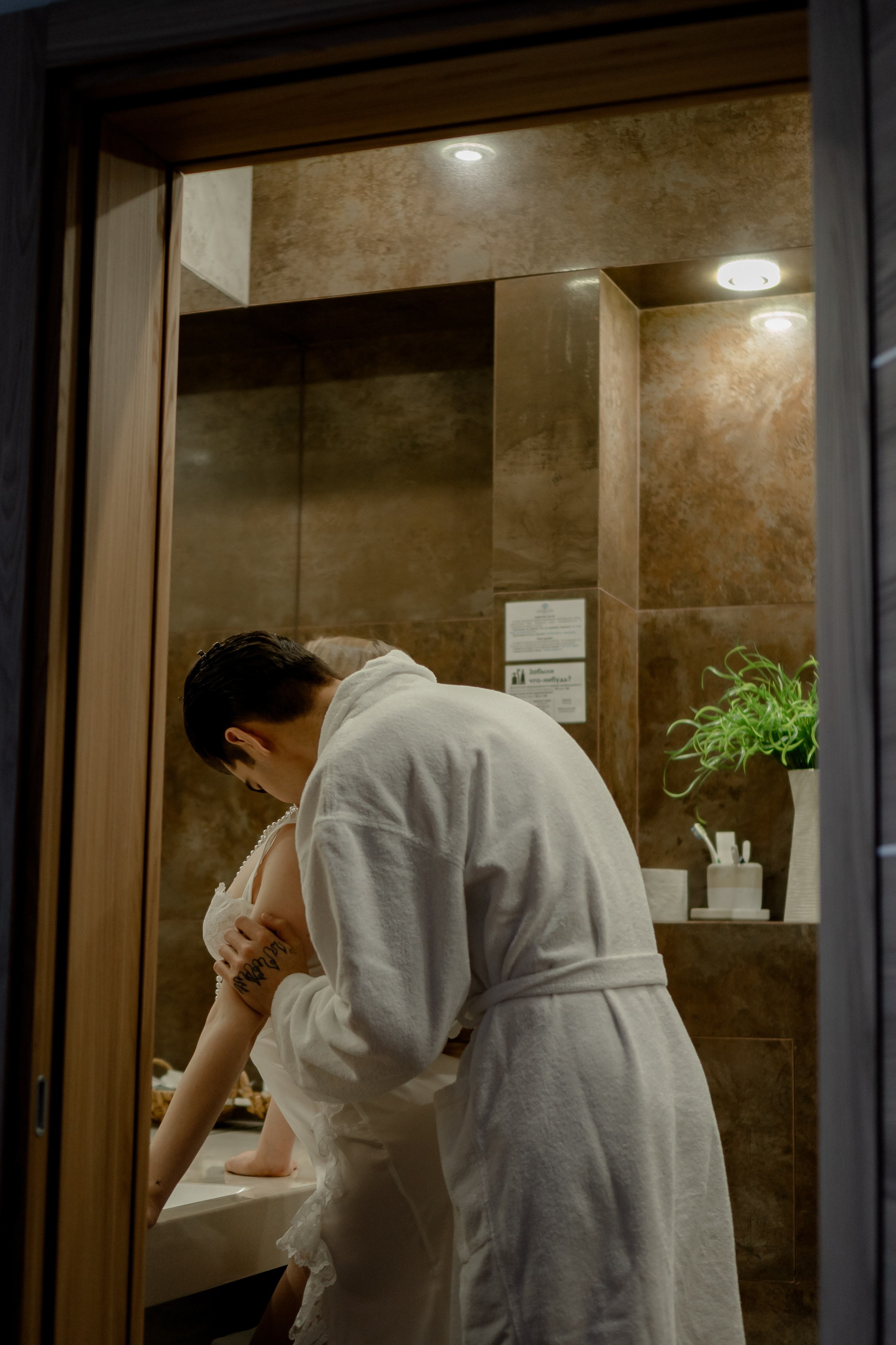 СБОРЫ ПЕРЕД СВАДЕБНЫМ ДНЕМ (СНЯТО В СИБИРЕ В НИЖНЕВАРТОВСКЕ). Профессиональный фотограф, Санкт-Петербург — Виктория Богомолова