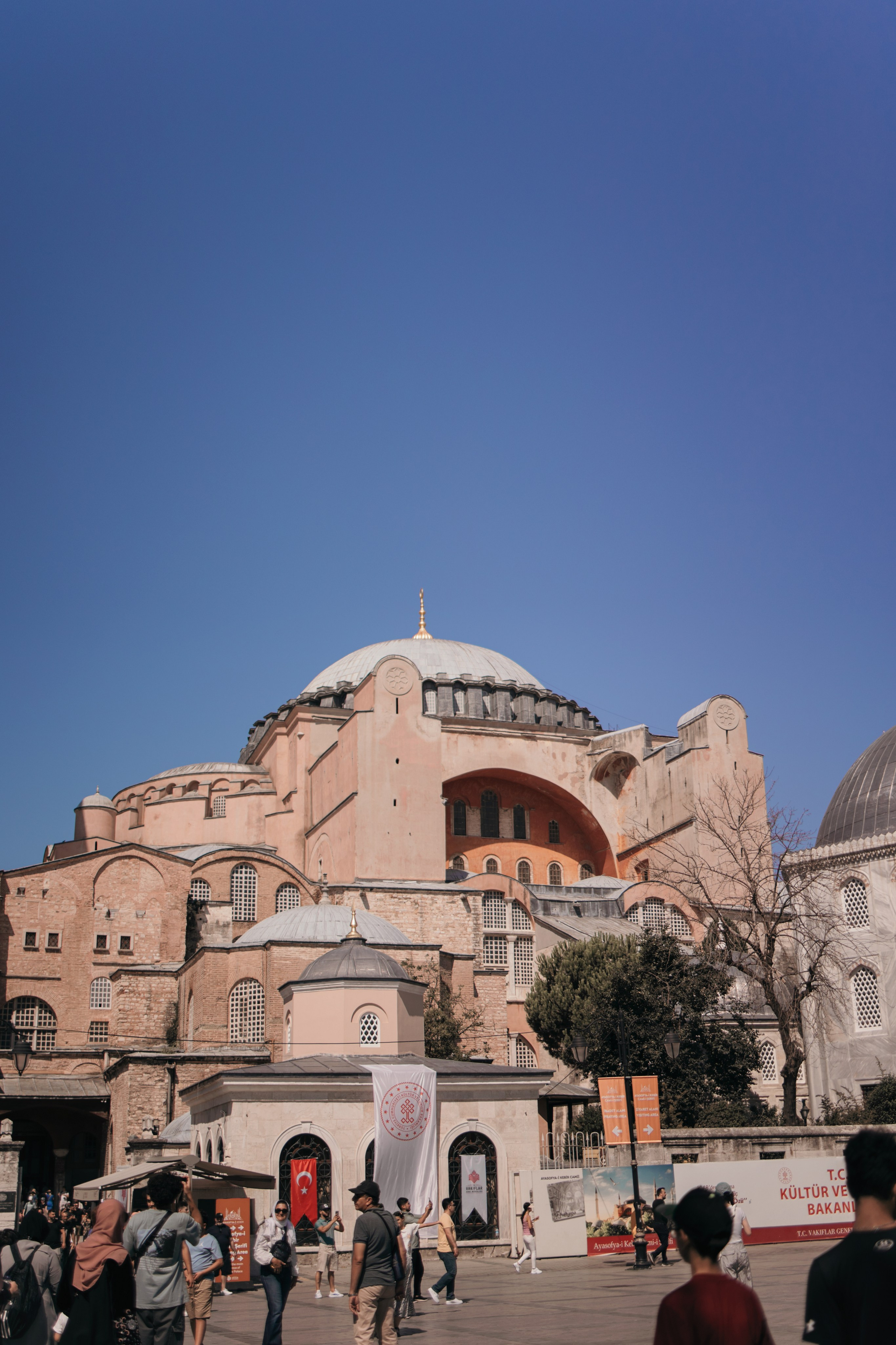 Street photo. Photographer in Turkey — Dari N