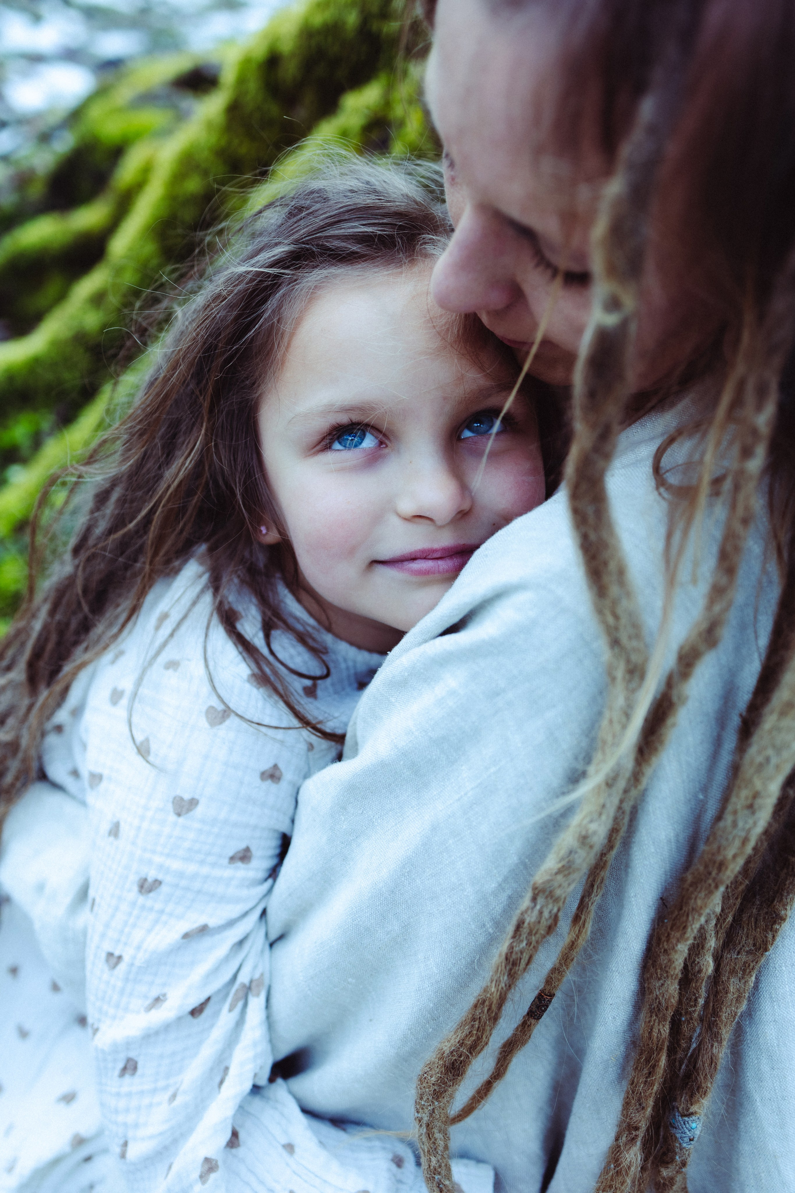 Семейная фотосессия мамы и дочери