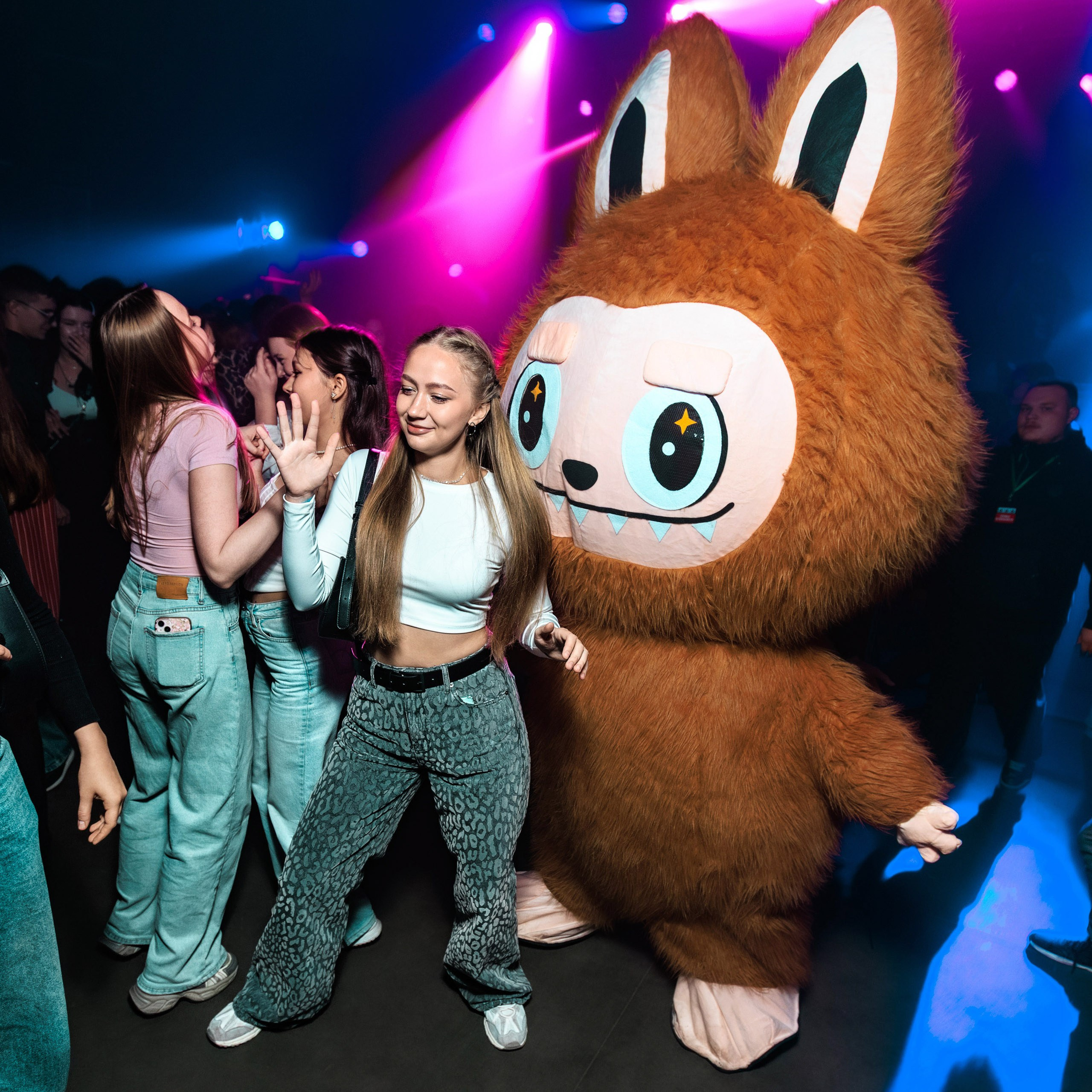 День первокурсника | Свобода. Репортажный фотограф Екатеринбург | Яркий, качественный репортаж | Концерты, клубы, репортаж, праздники, корпоративы